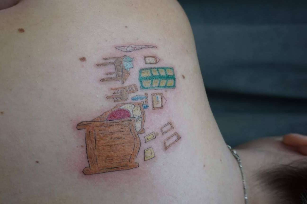 ¿Cómo aprender a hacer handpoke?, los cursos de Wanda Tatua