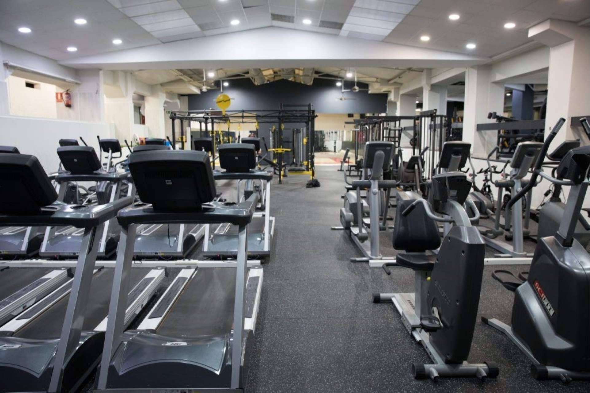 Referencia del ejercicio físico, renovado por dentro y por fuera. Gimnasio Mabuni