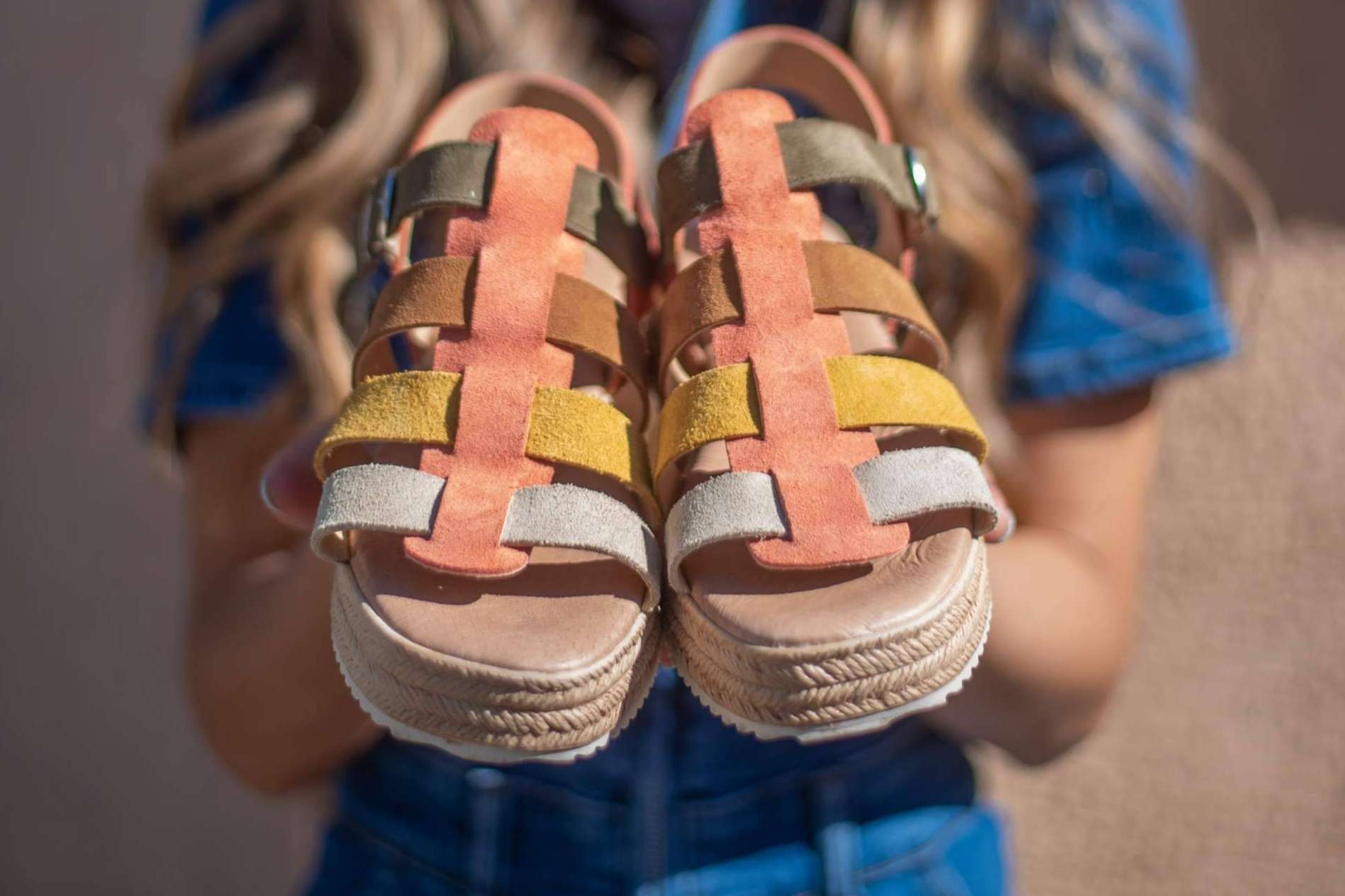 PURAVIDA Shoes regala semillas con sus cómodas sandalias