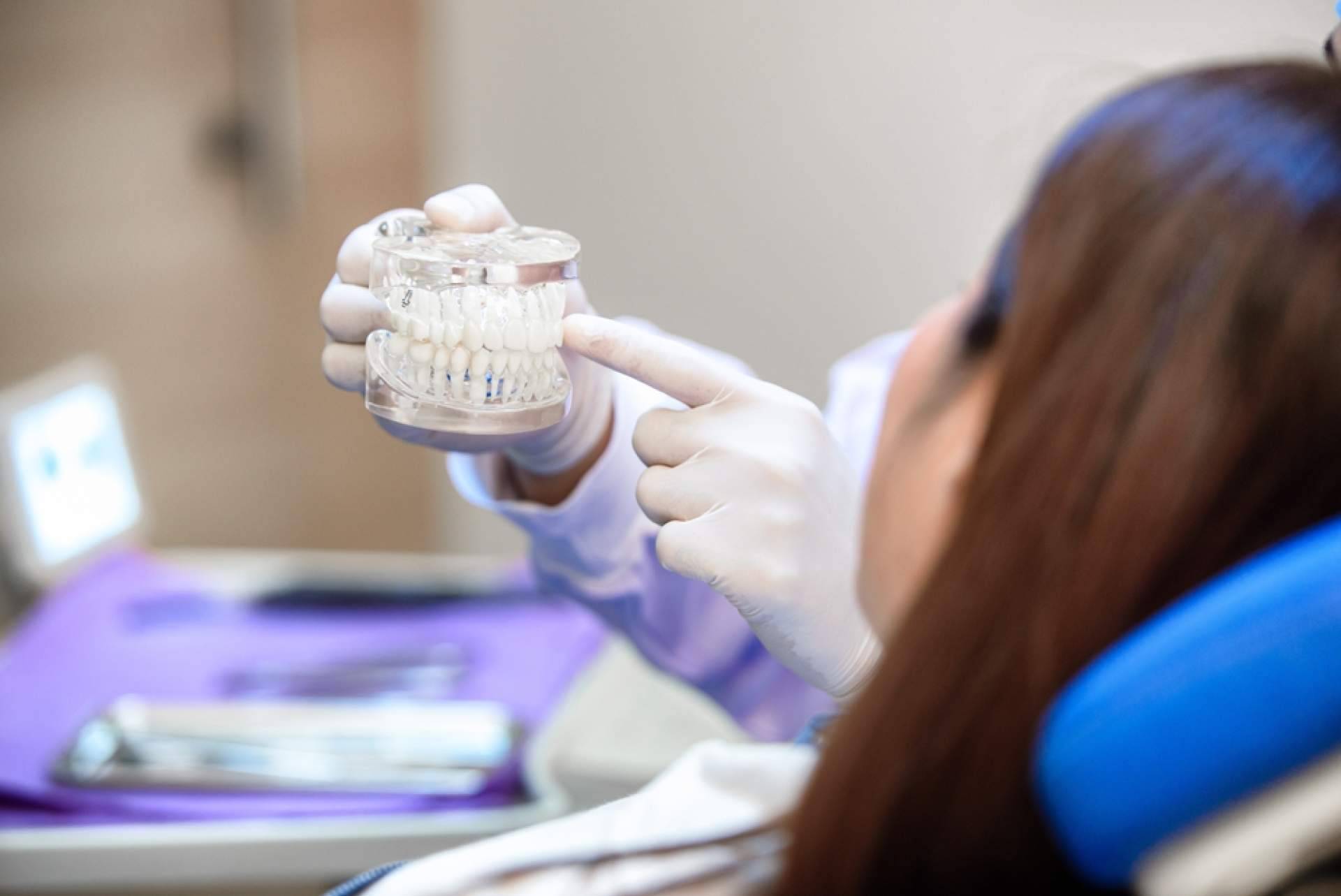 Elegir el seguro dental ideal con el comparador de Aseguramos Online
