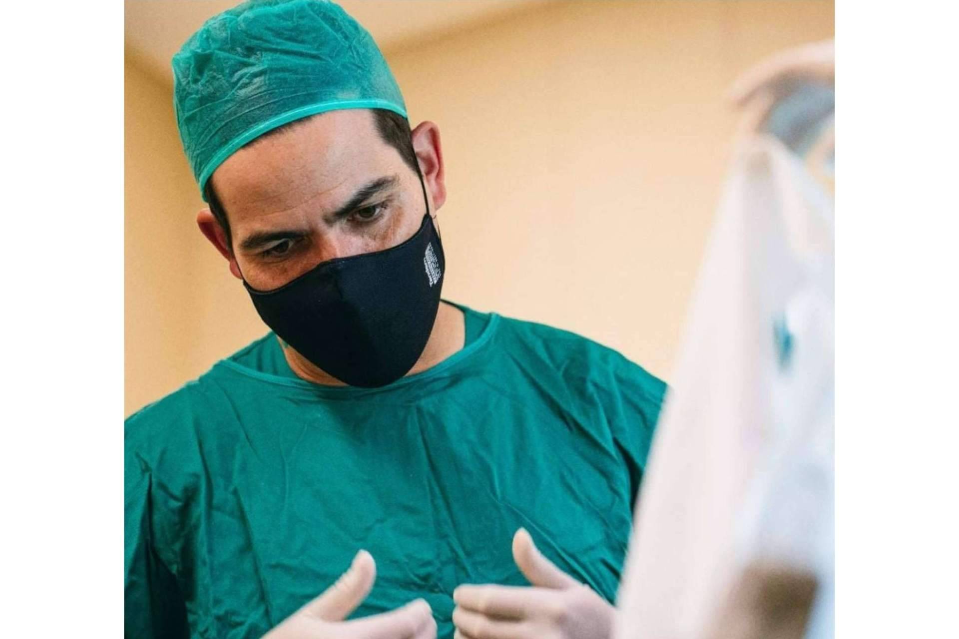 Someterse a una cirugía mínimamente invasiva de hiperplasia prostática con el Dr. Nelson Díez