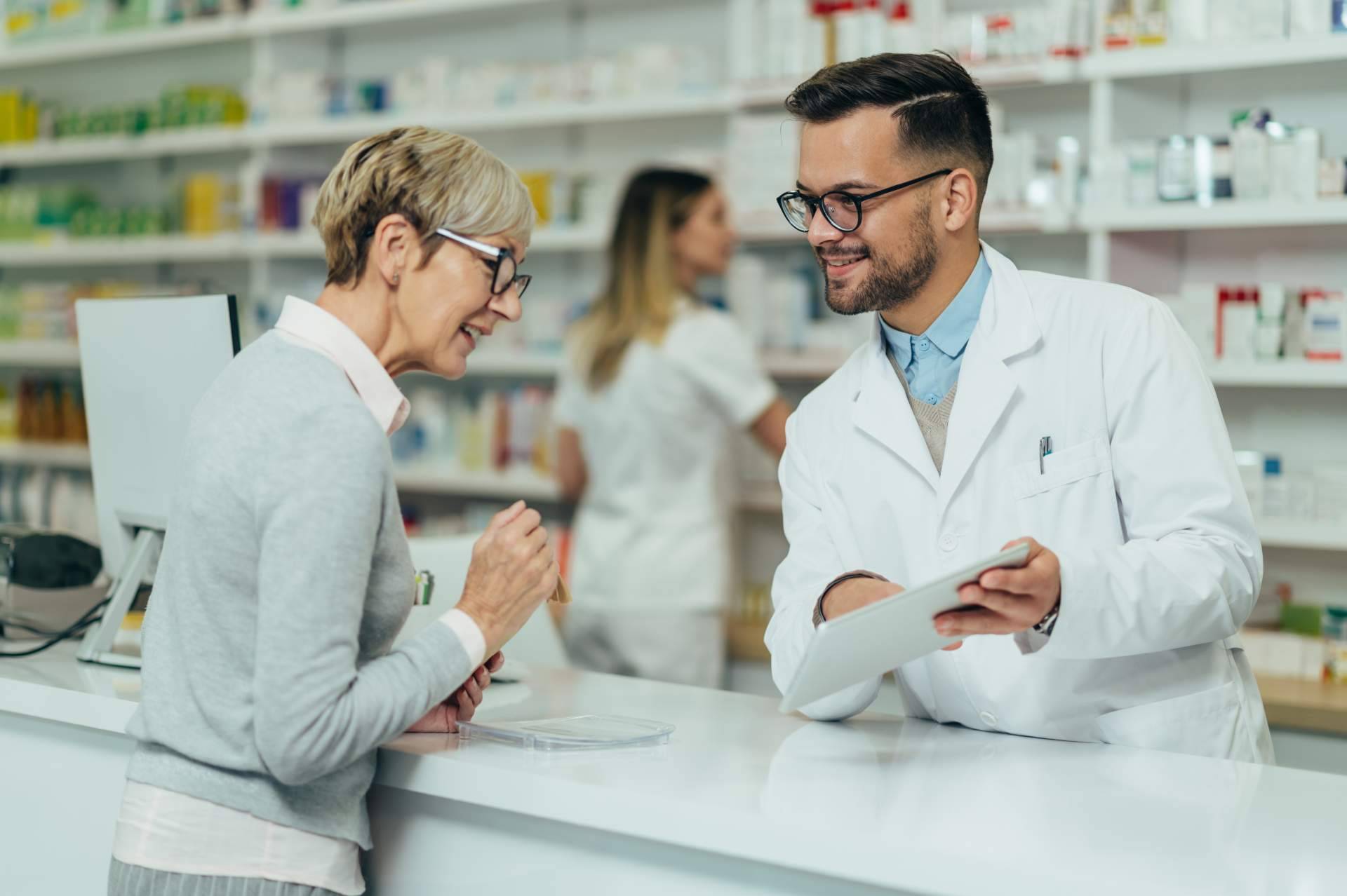 Los pasos para formar parte de los farmacéuticos de Sevilla de Grupo Farma10