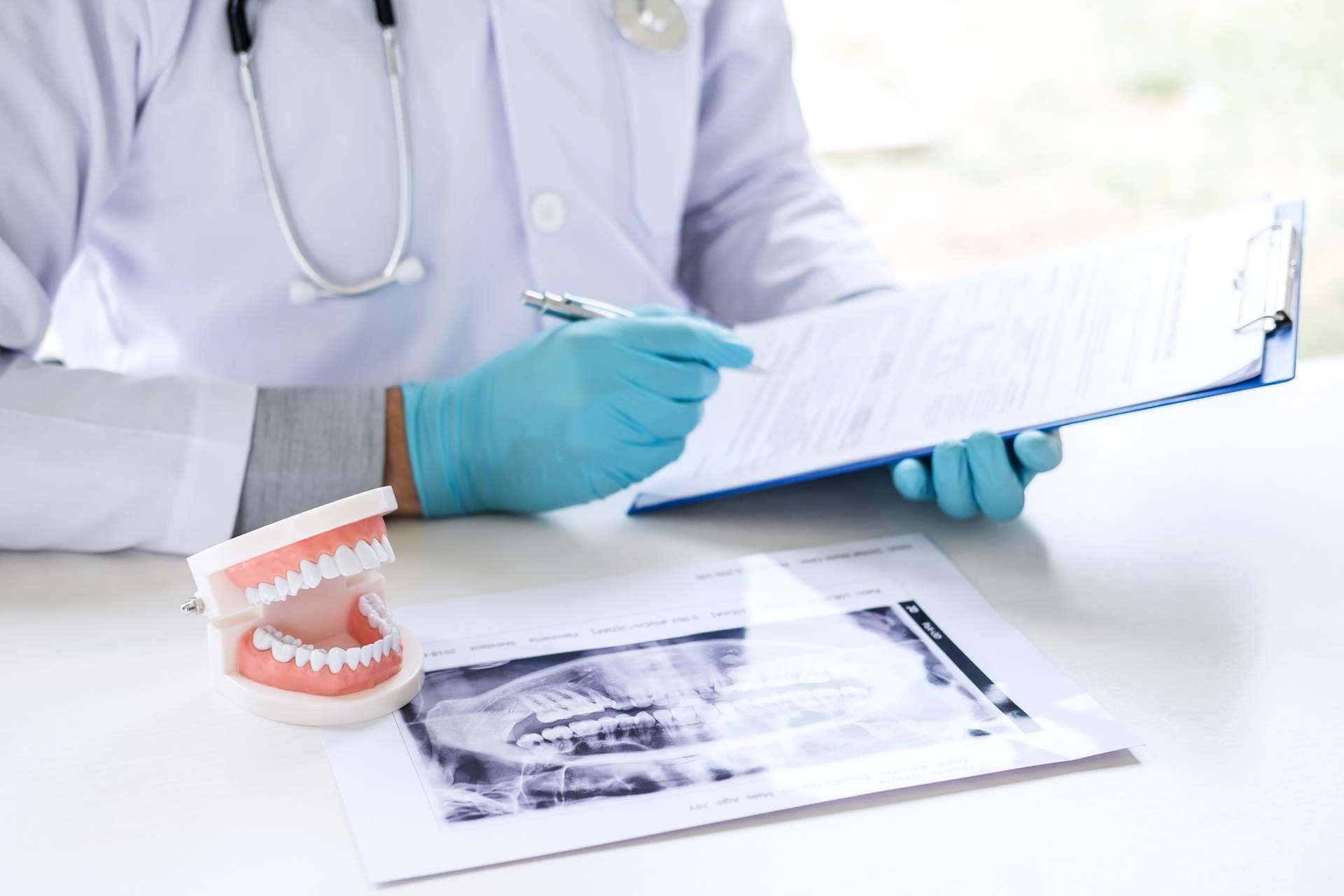 10 motivos para buscar un maxilofacial para la boca