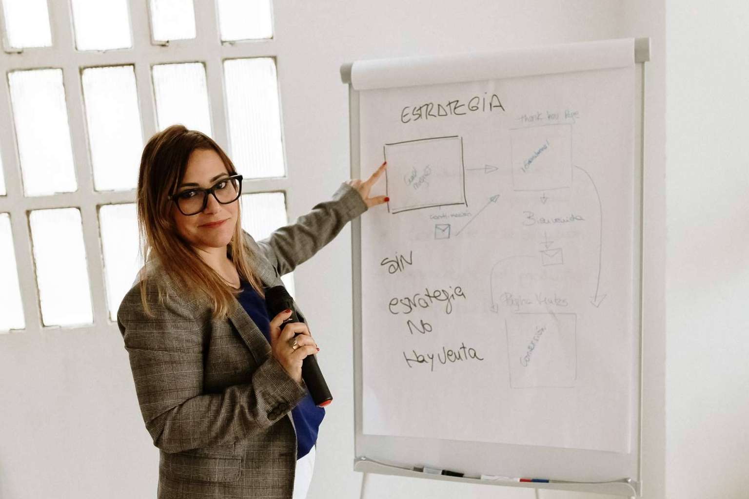 Vanessa Cabrera ayuda, mediante su formación para mujeres emprendedoras, a diseñar un negocio digital