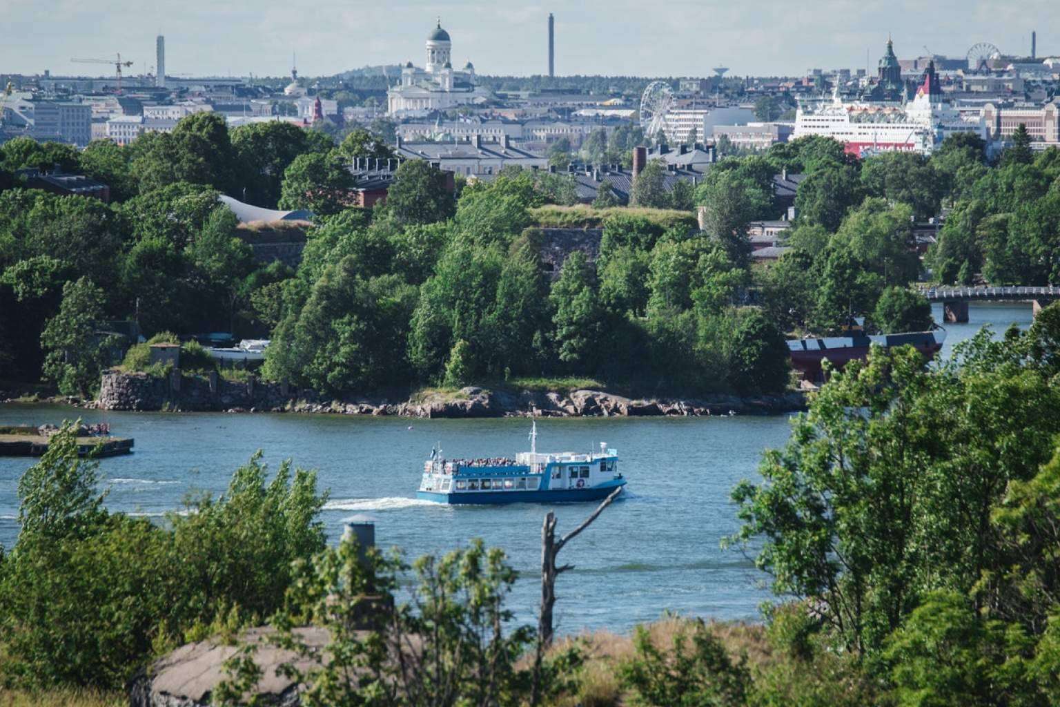 Viada Tours ofrece la experiencia de un City Tour Helsinki Verano 2023