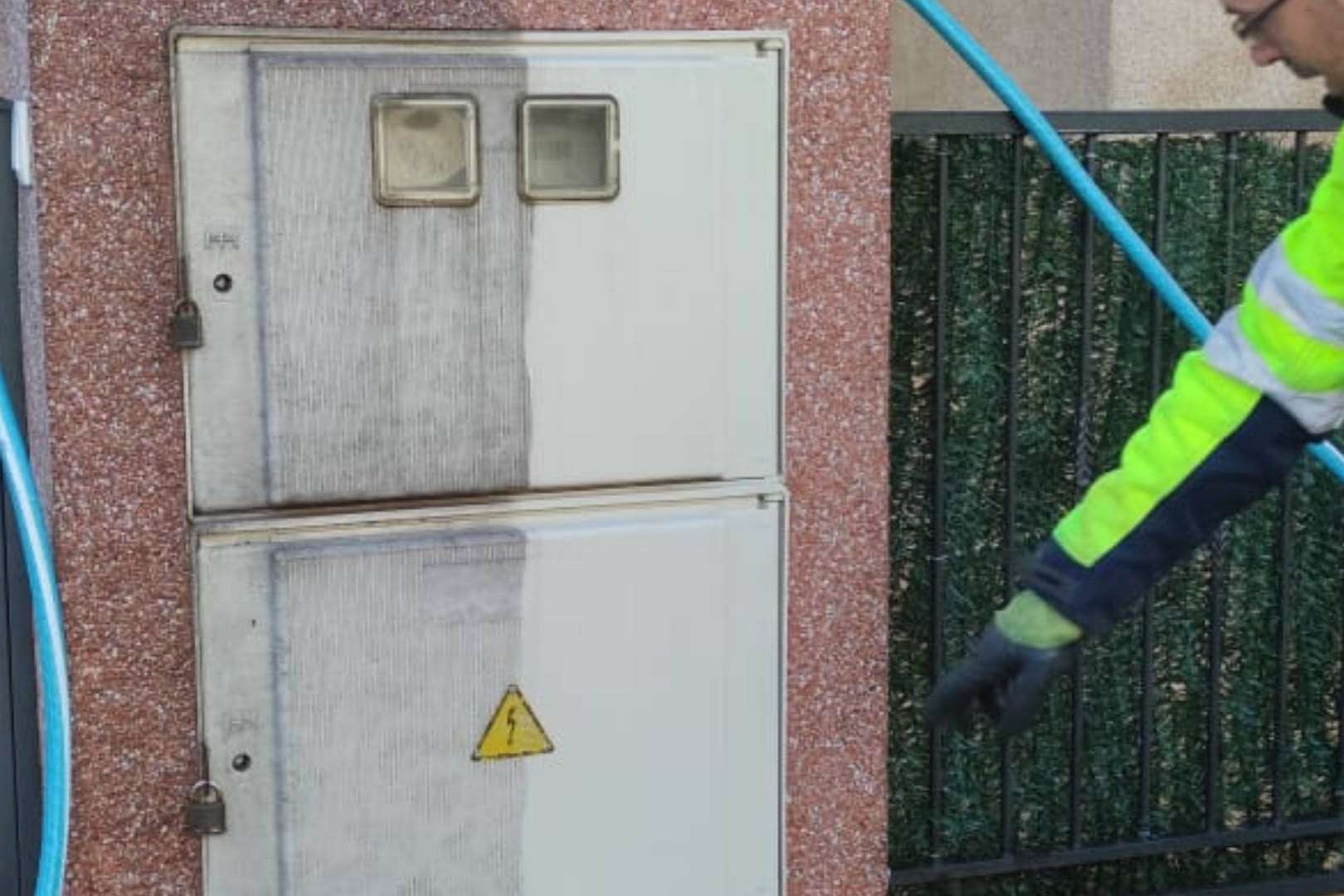 Limpieza con vapor a alta presión, la técnica innovadora de la empresa Galvan Lacados para comunidades y edificios de viviendas