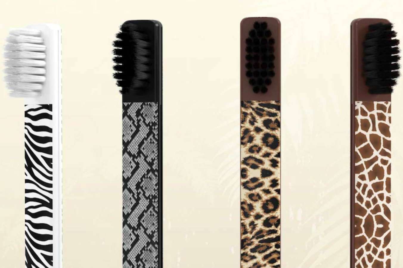 Distintos modelos de cepillos de dientes personalizados a juego con la decoración del baño que ofrece MyOwn