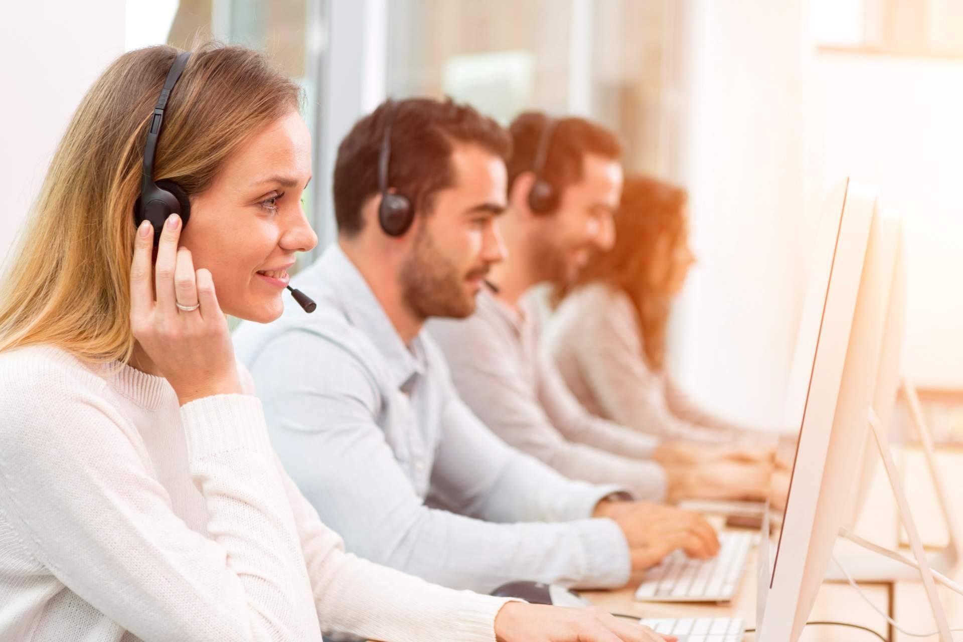 Cuáles son los distintos usos de las centralitas para empresas, con Voiper