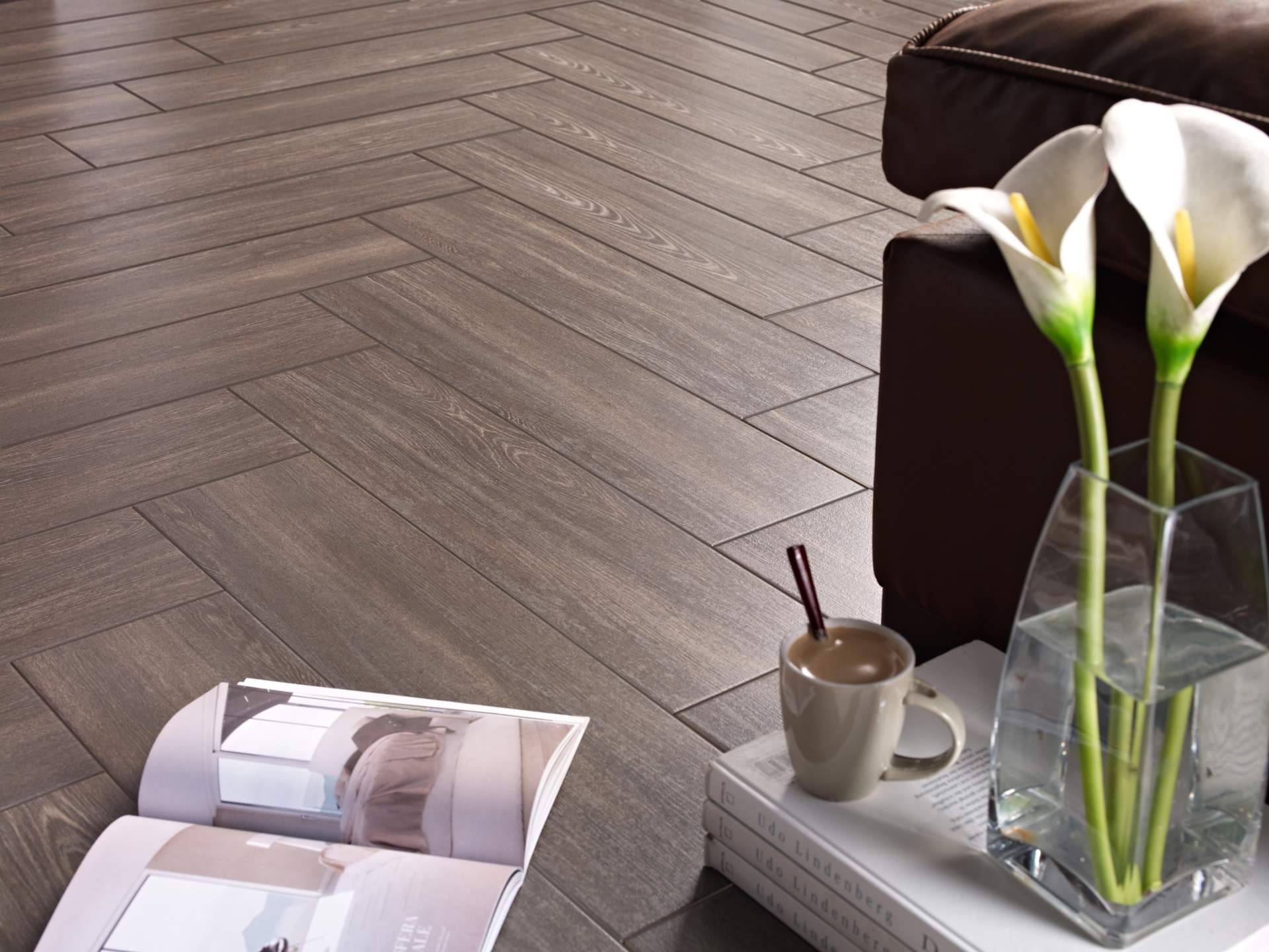 Los azulejos imitación madera son una buena opción para el hogar, por La Casa de los Azulejos