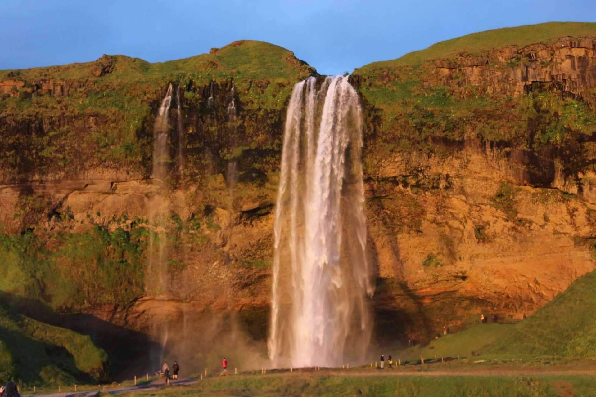 Aldu Experience ofrece viajes a medida en Islandia con guía en español