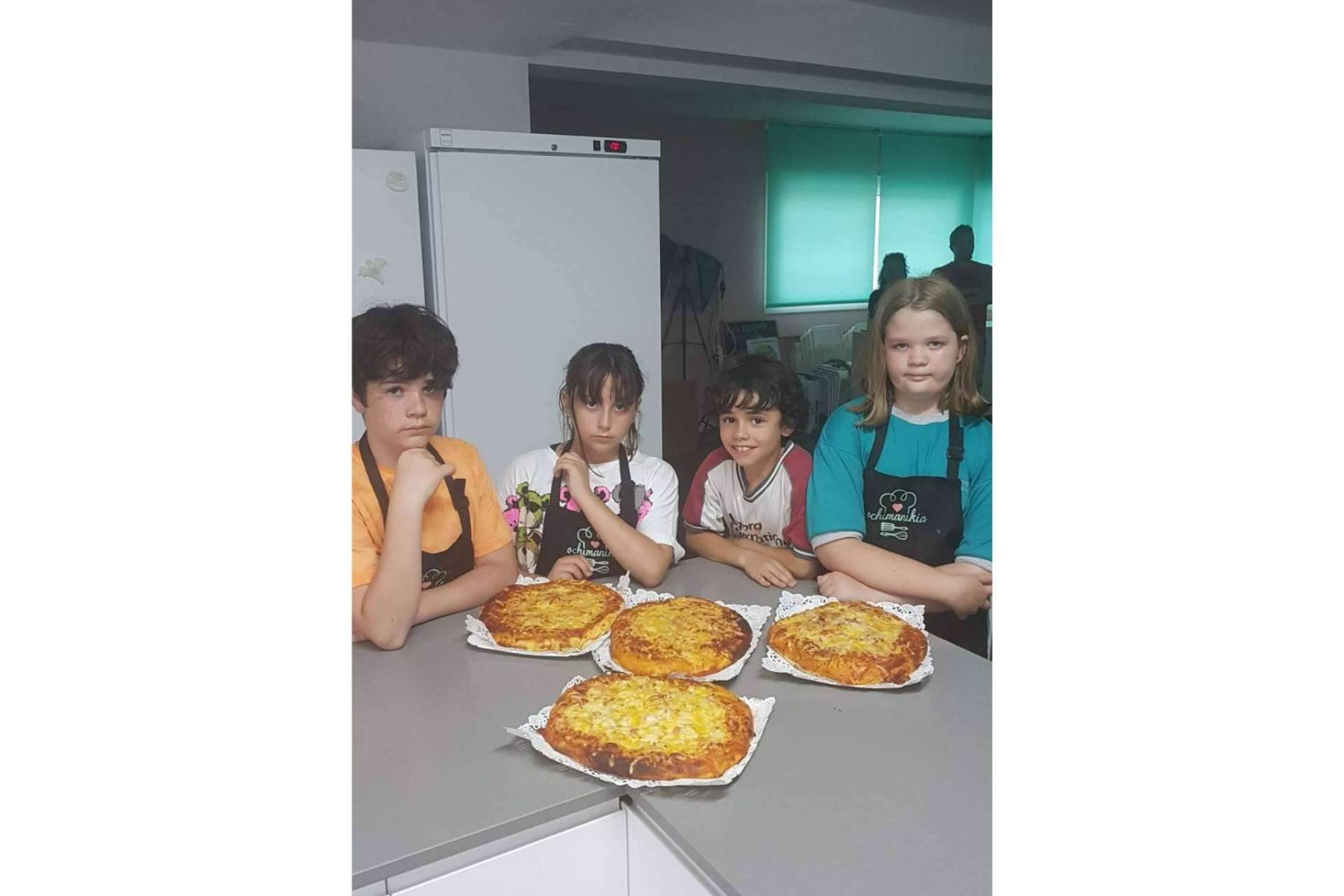 Escuela de cocina para niños, Ochimanikia