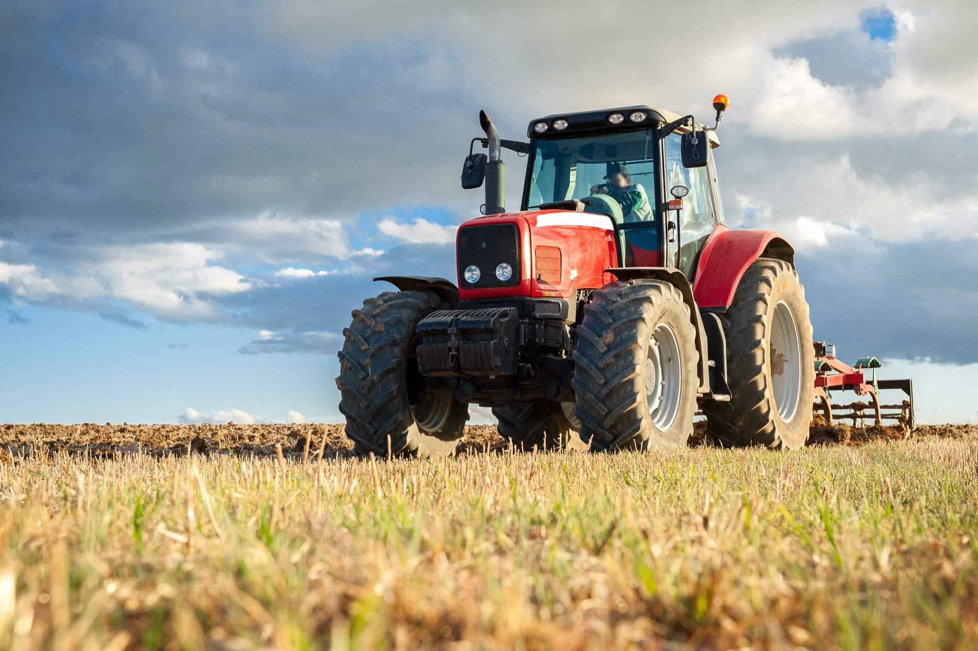 Tasar la maquinaria agrícola, ¿cómo se hace?