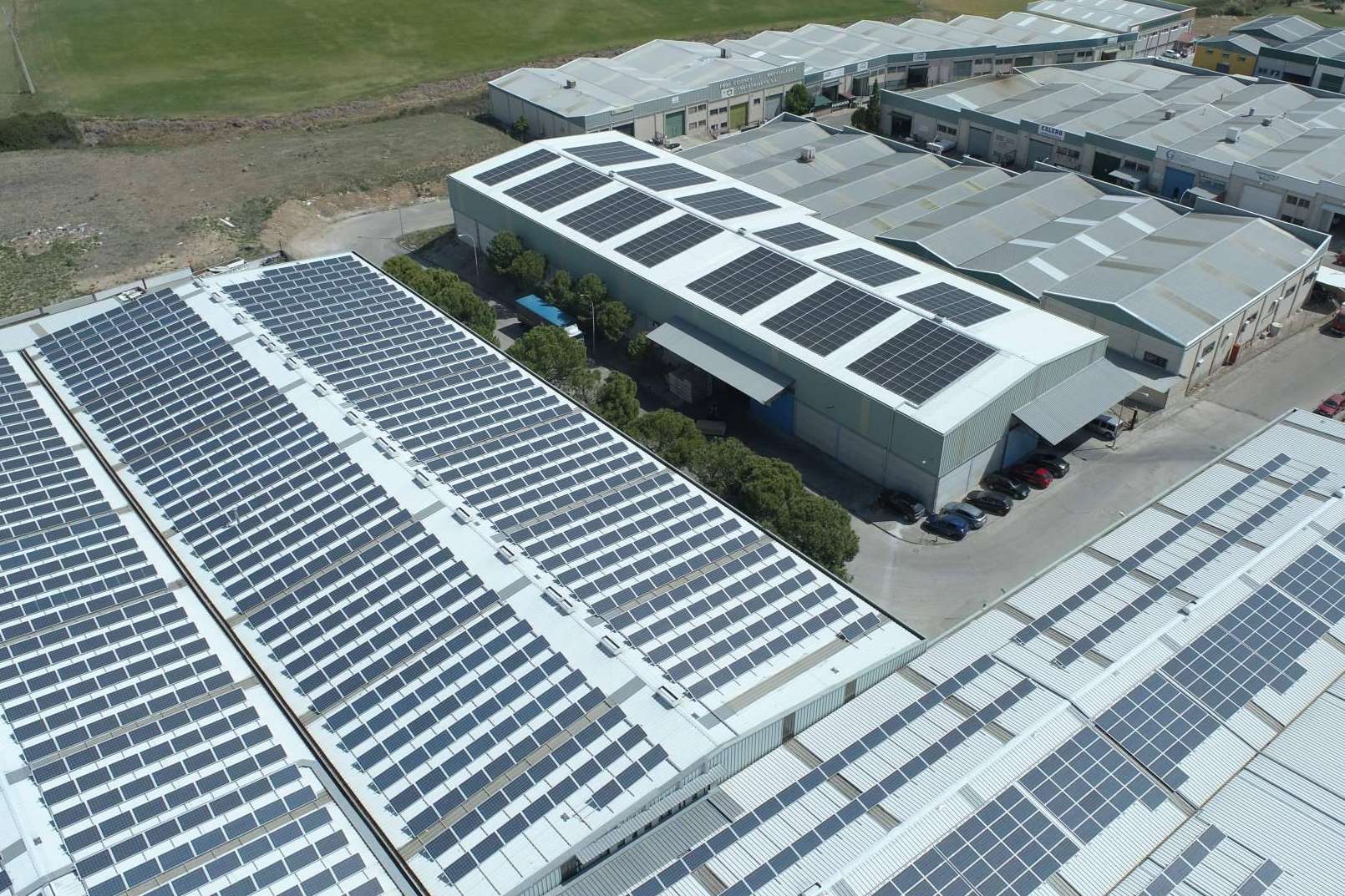 La empresa toledana Top Form apuesta por el autoconsumo de la mano de E4e Soluciones
