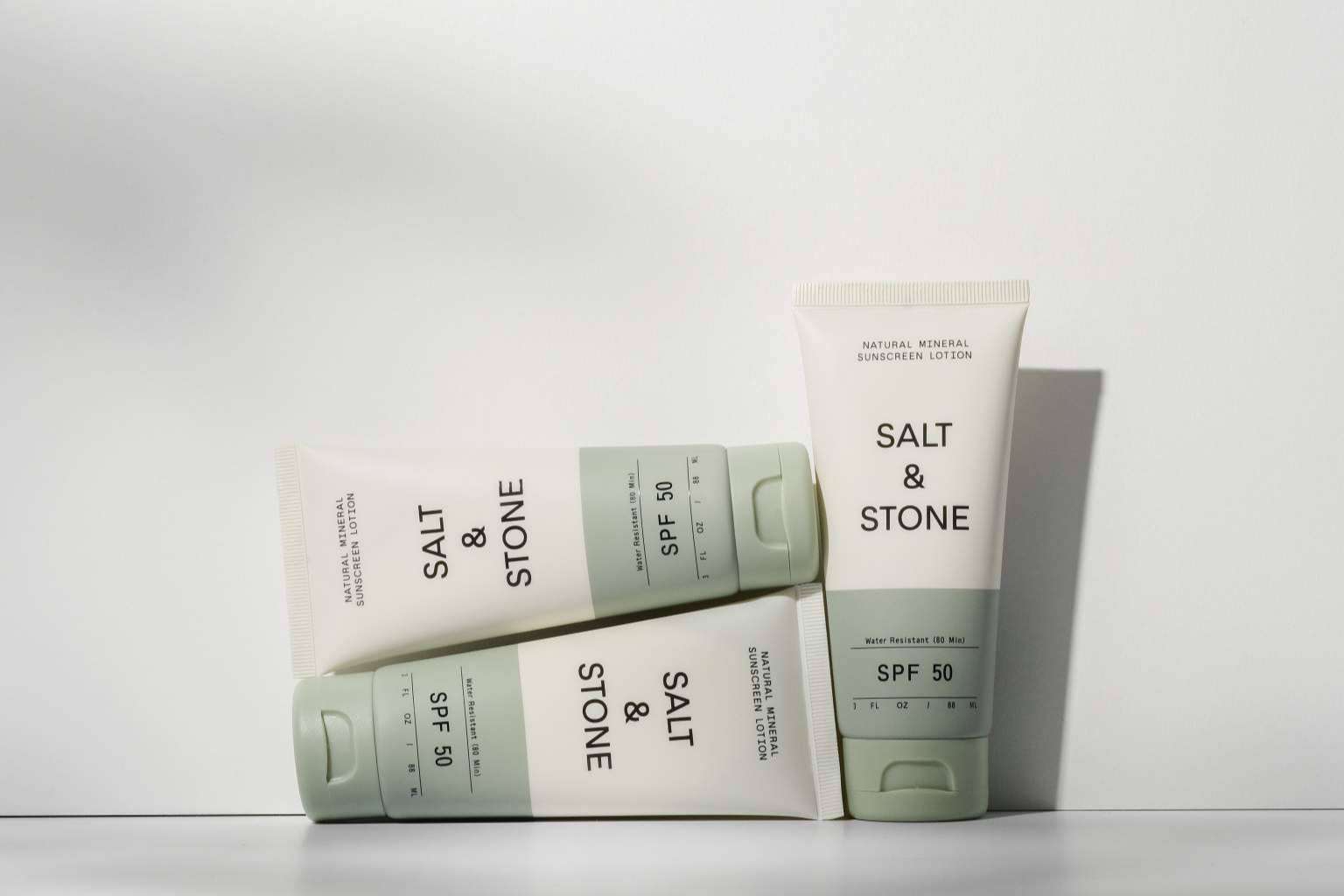 Una de las mejores selecciones de protectores solares minerales en All Yours
