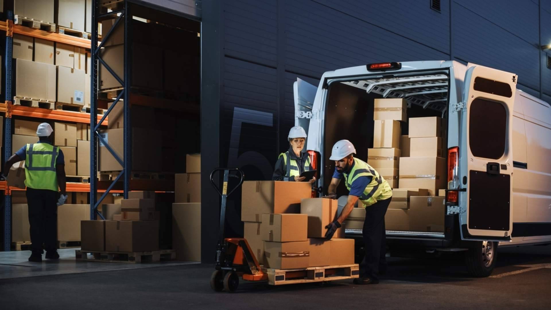 Transportes Bara ofrece una amplia flota de transportistas autónomos experimentados para empresas