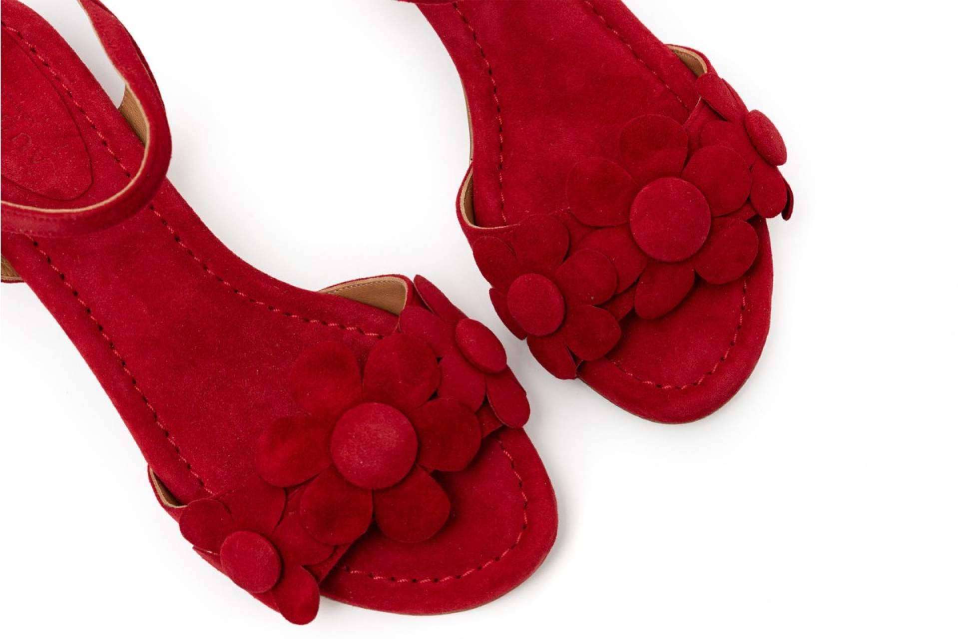 Descuentos especiales en calzado de verano de la marca Audley