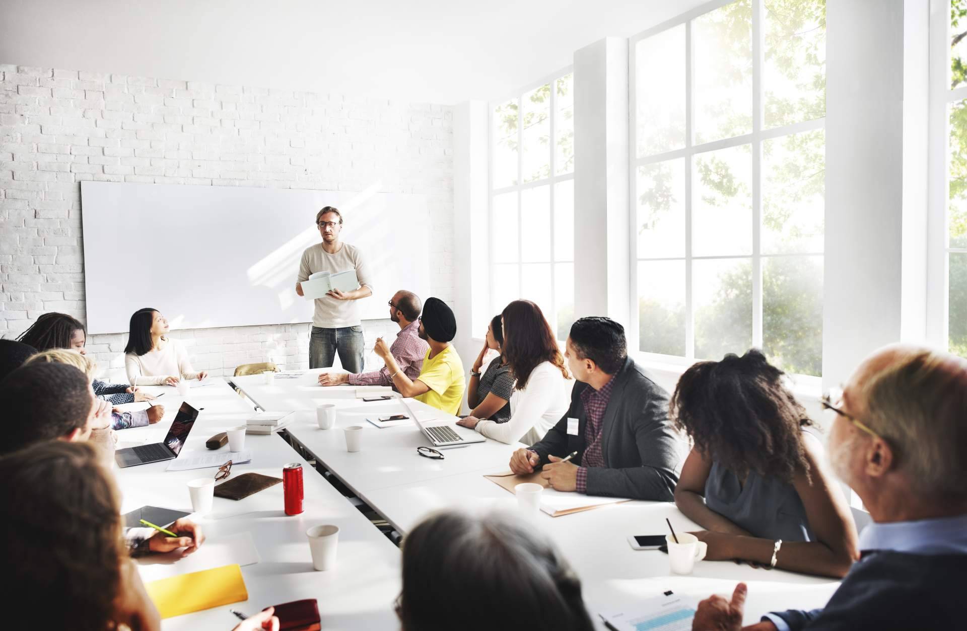 Formarse en comunicación y marketing con Constanza Business & Protocol School y su Doble Titulación Máster