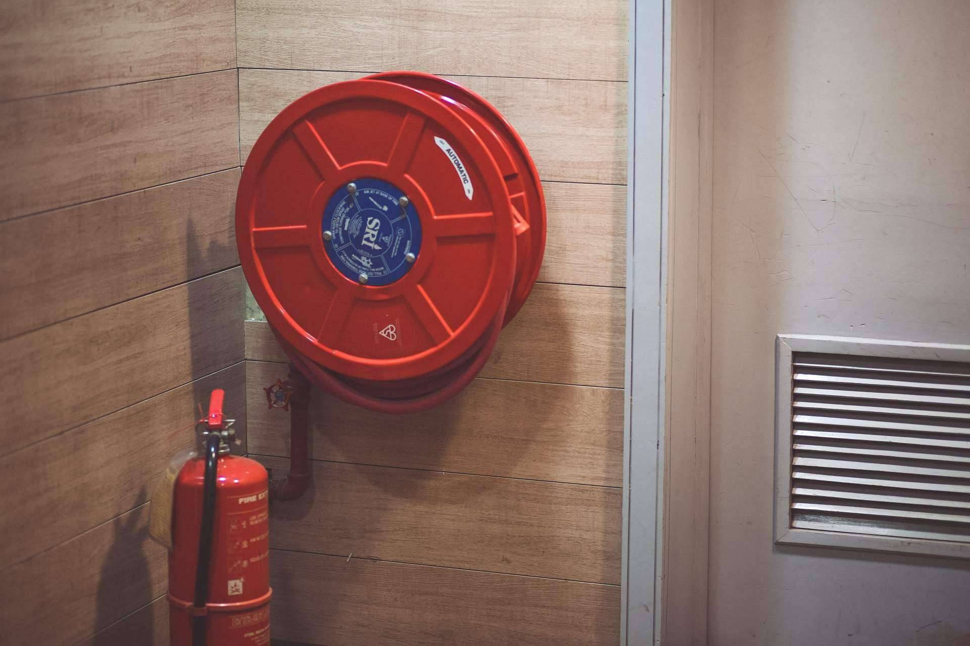 Protegerse de los incendios con extintores Madrid, de la mano de Lumax Extintores