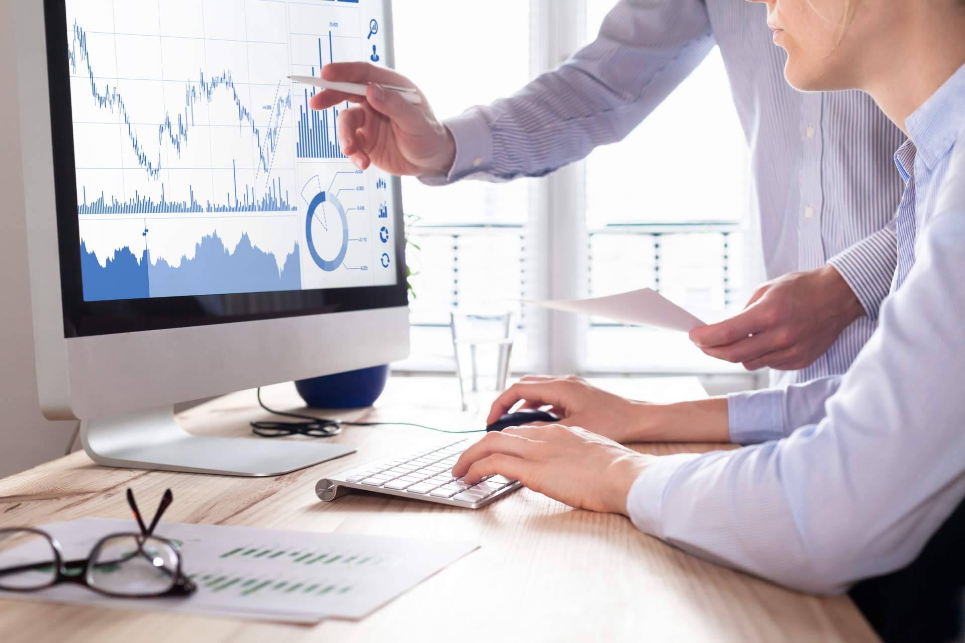 Instant Financial Issuance, la solución fintech de la firma AK Digital