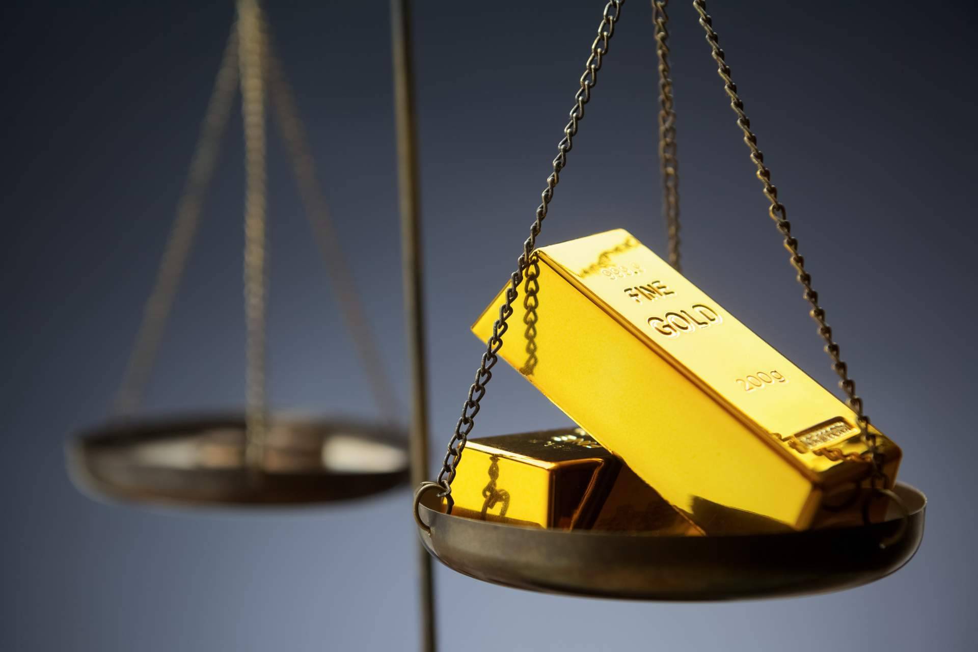¿Cuáles son las ventajas de invertir en lingotes de oro como refugio financiero?
