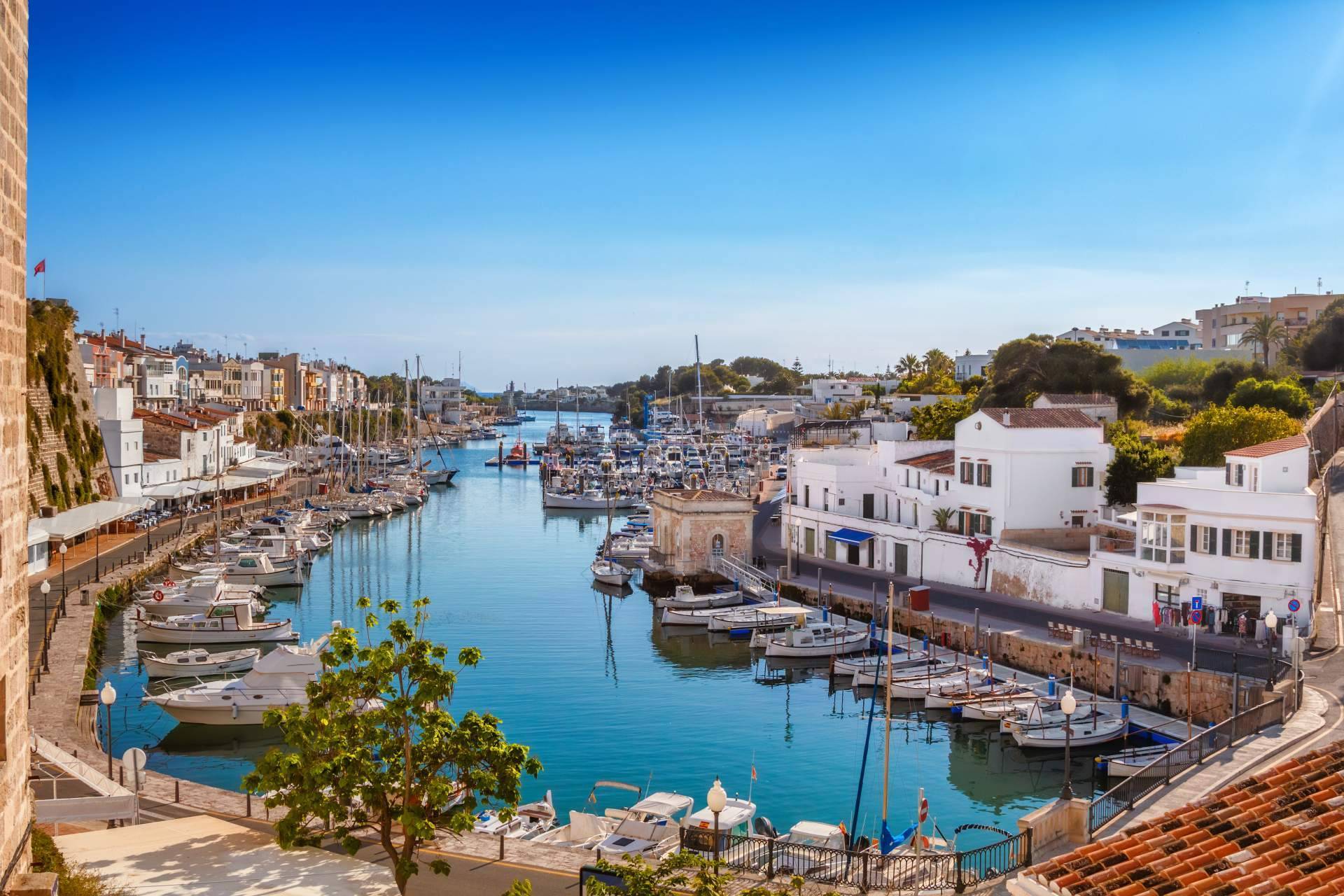 En Primera Línea y su extenso catálogo apartamentos en Menorca venta disponibles