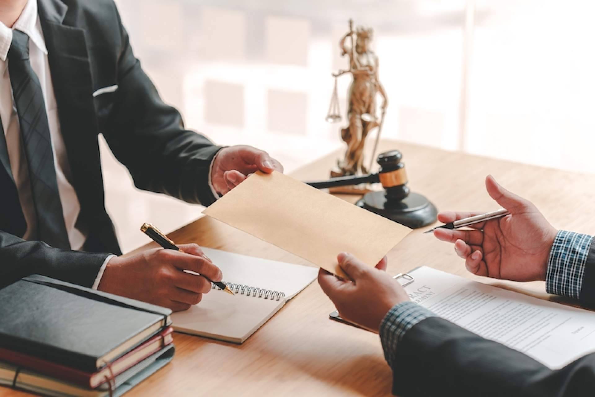 El bufete de Jesús Chamorro, experto en derecho penal y en los delitos de violencia de género