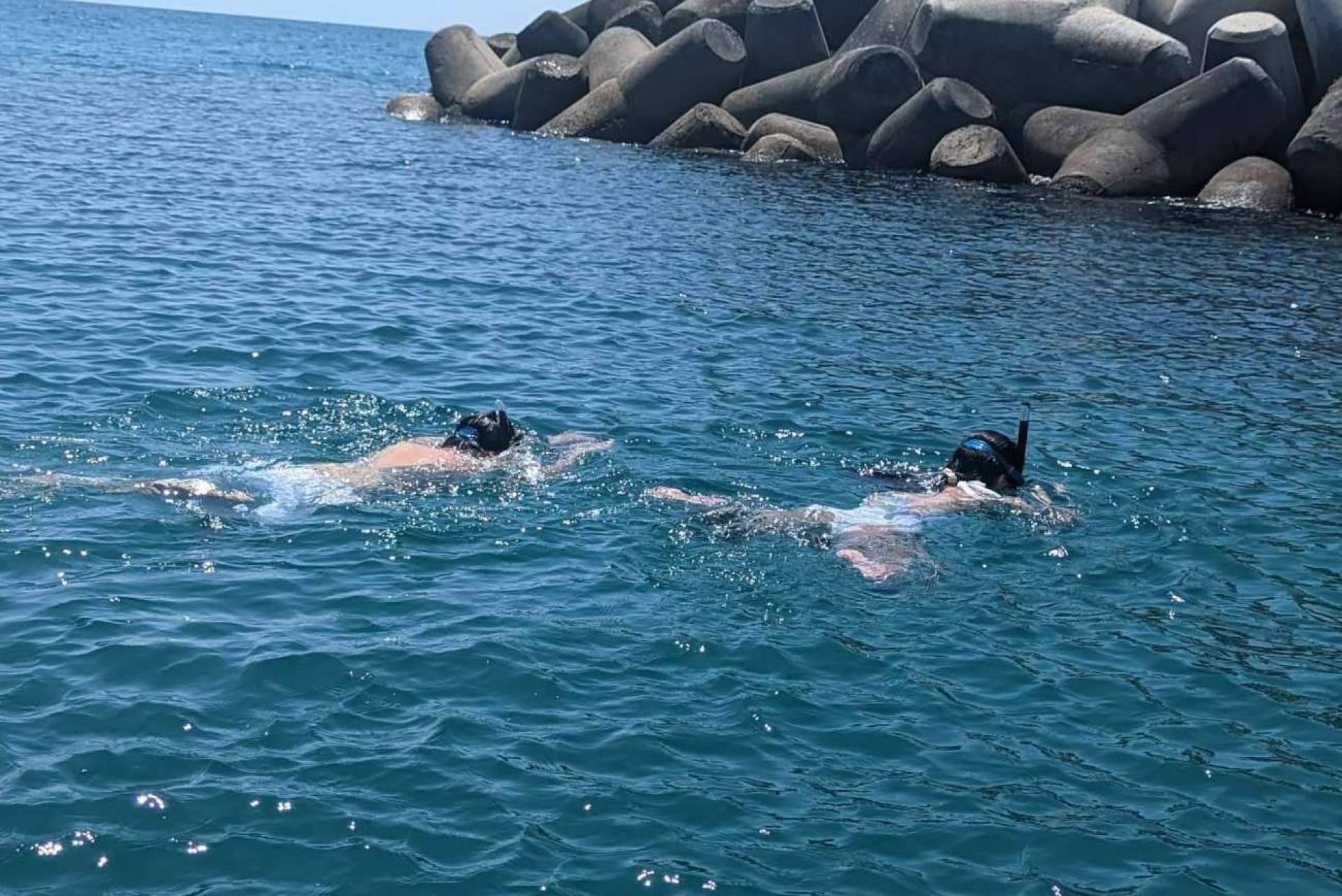 ¿Dónde realizar Snorkel Málaga? Helena Nautic
