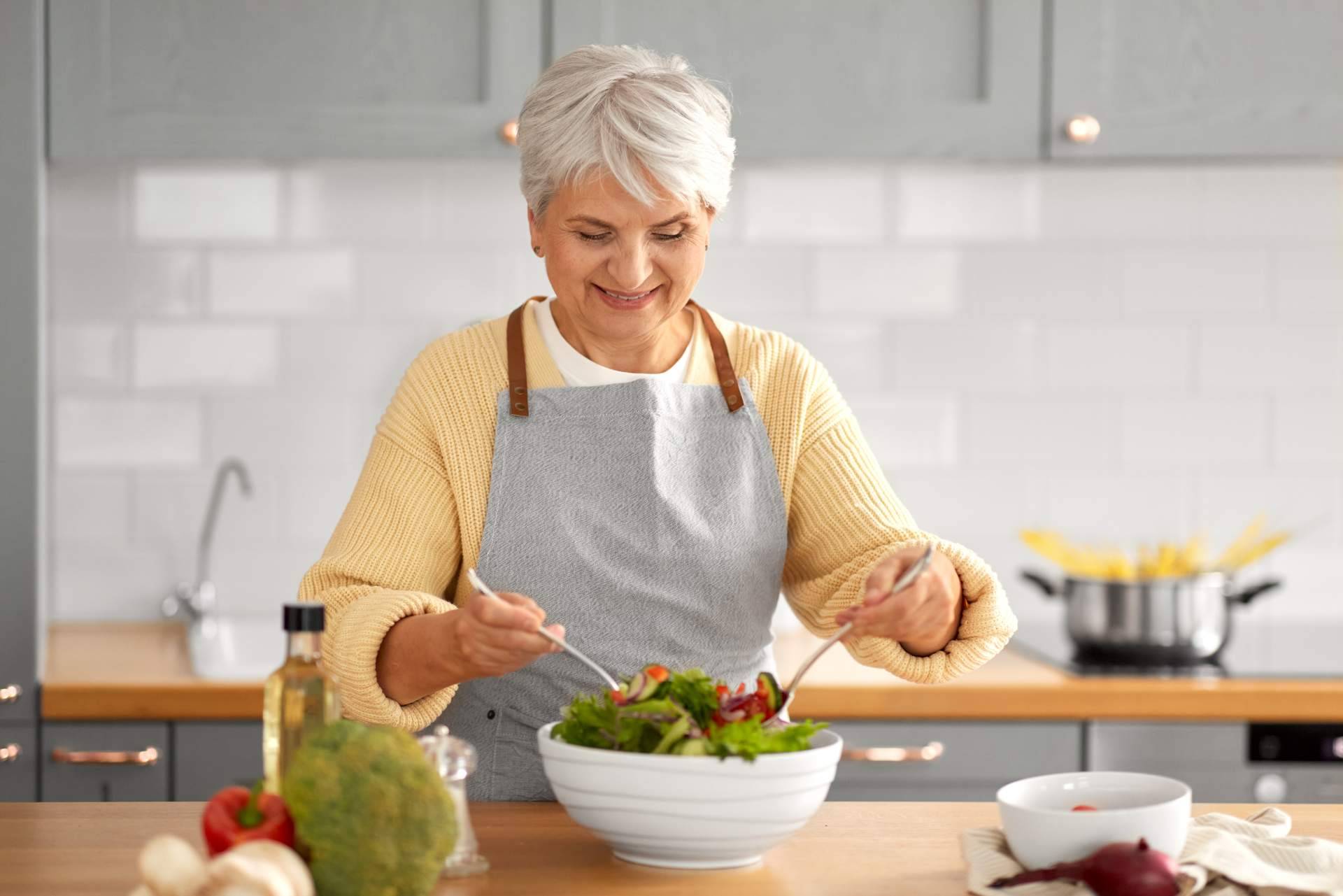 Renovarse tras los excesos del verano con una alimentación equilibrada y Binarval Plus Z