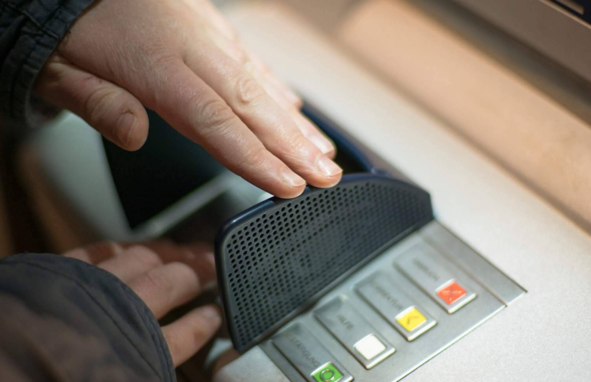 IPTECHVIEW explica la importancia de los sistemas de seguridad en cajeros automáticos