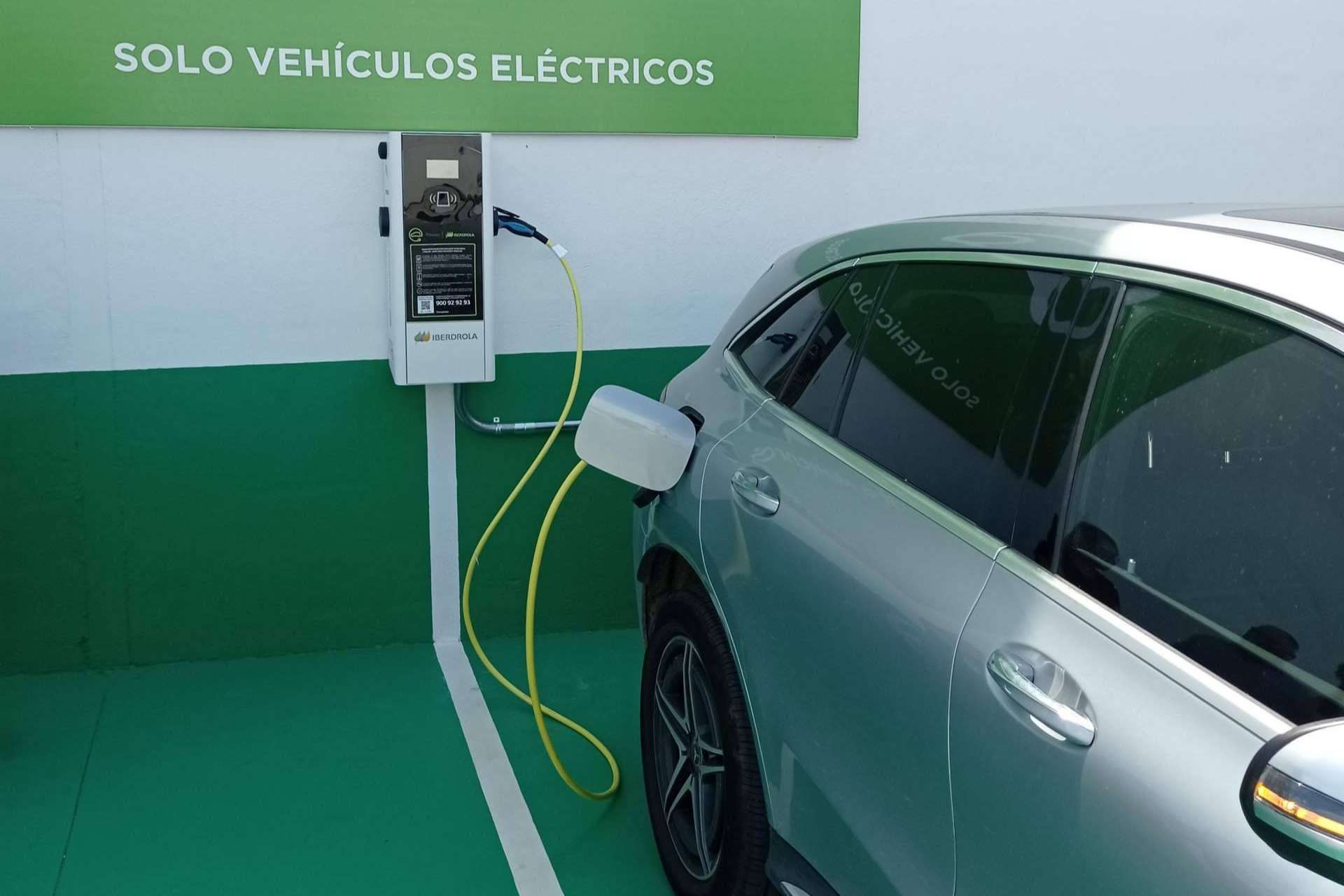Ingeniería Aplicada impulsa proyectos de instalación de puntos de recarga de vehículos eléctricos