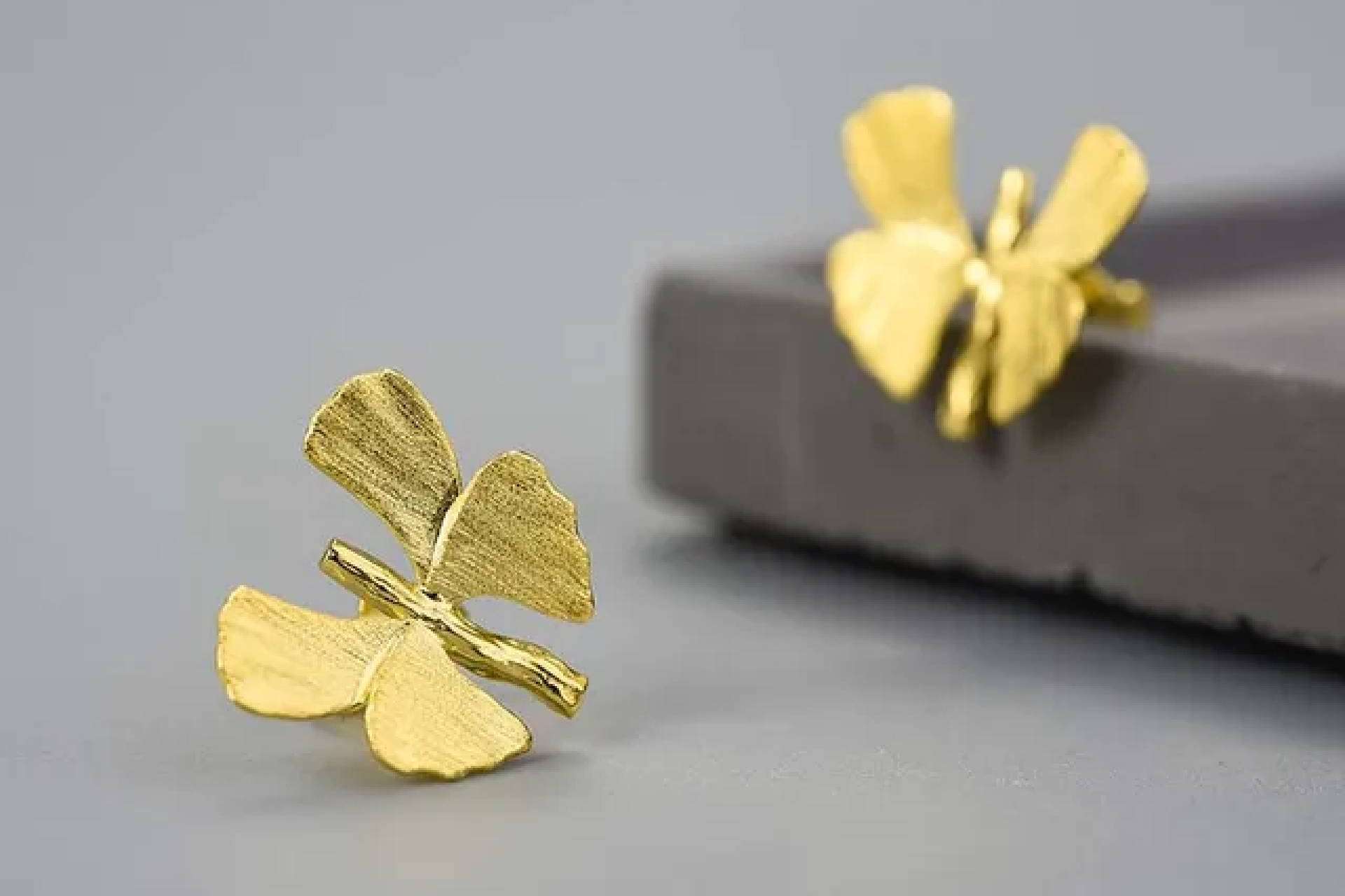 Kitara dispone de pendientes de plata y oro
