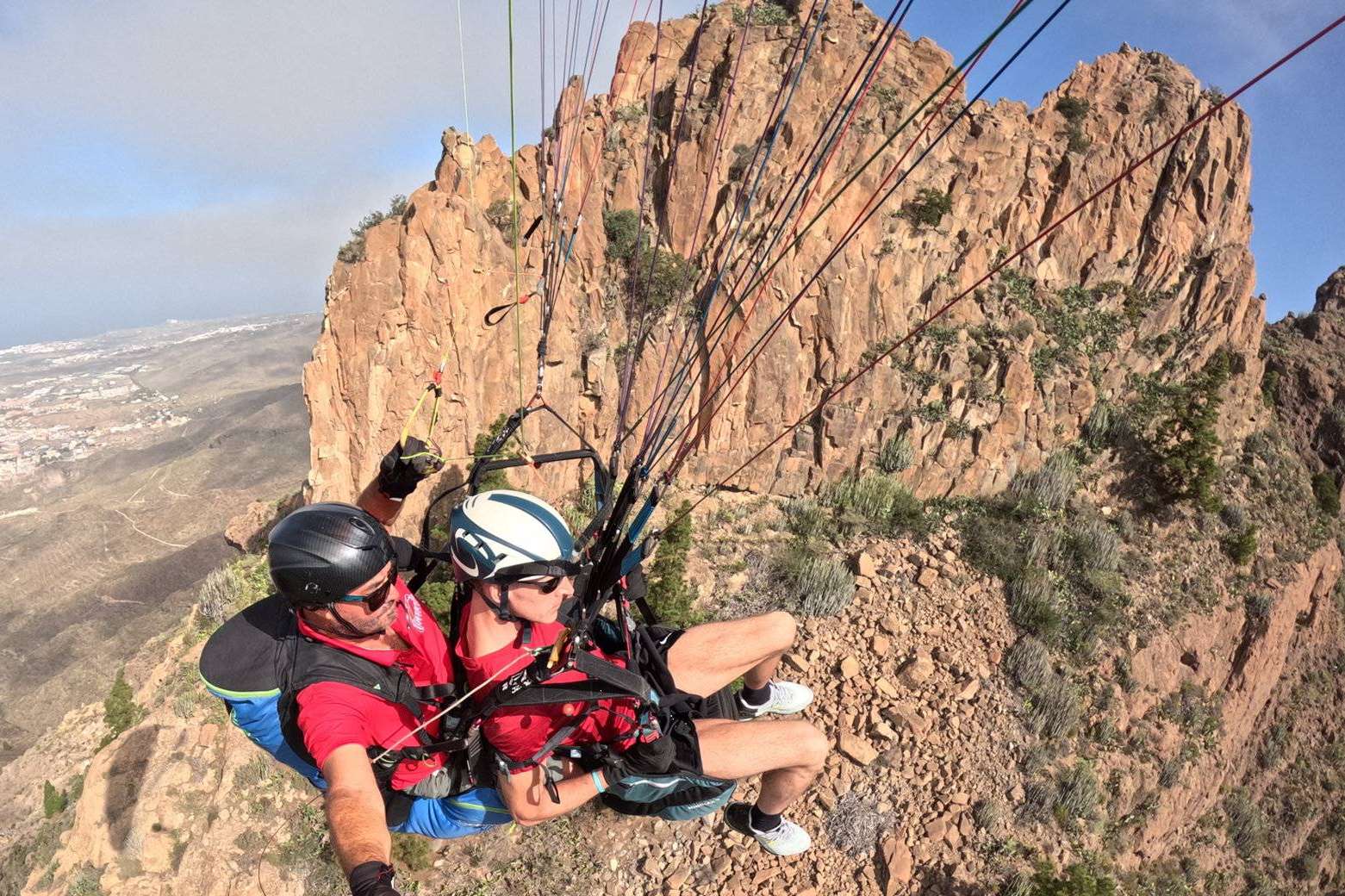 Tenerfly ofrece la experiencia de tocar el cielo de Tenerife con la máxima seguridad