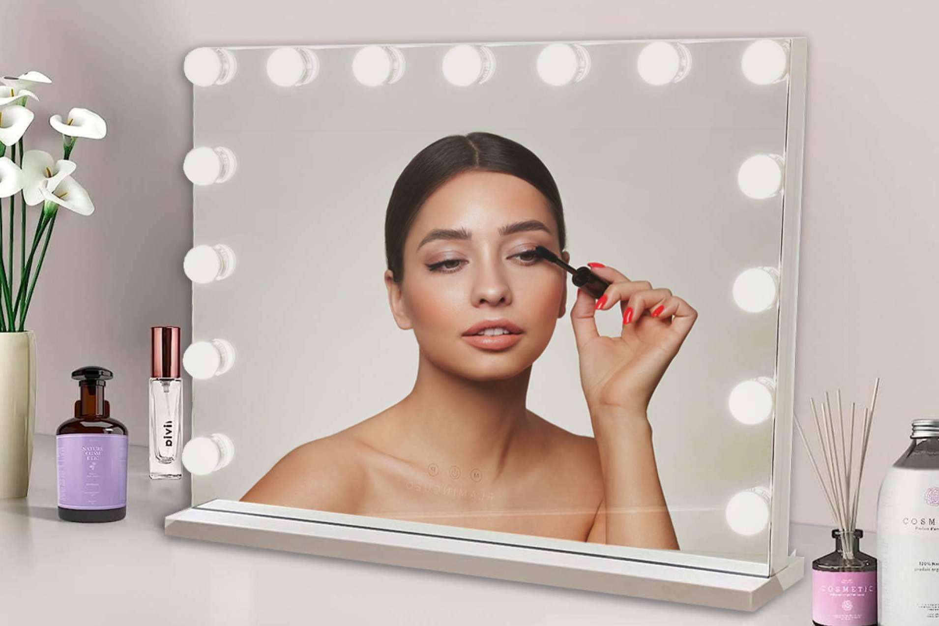 Excelentes valoraciones y buen precio en el espejo con luz de maquillaje de la marca Flamingueo, de la mano de zerca!