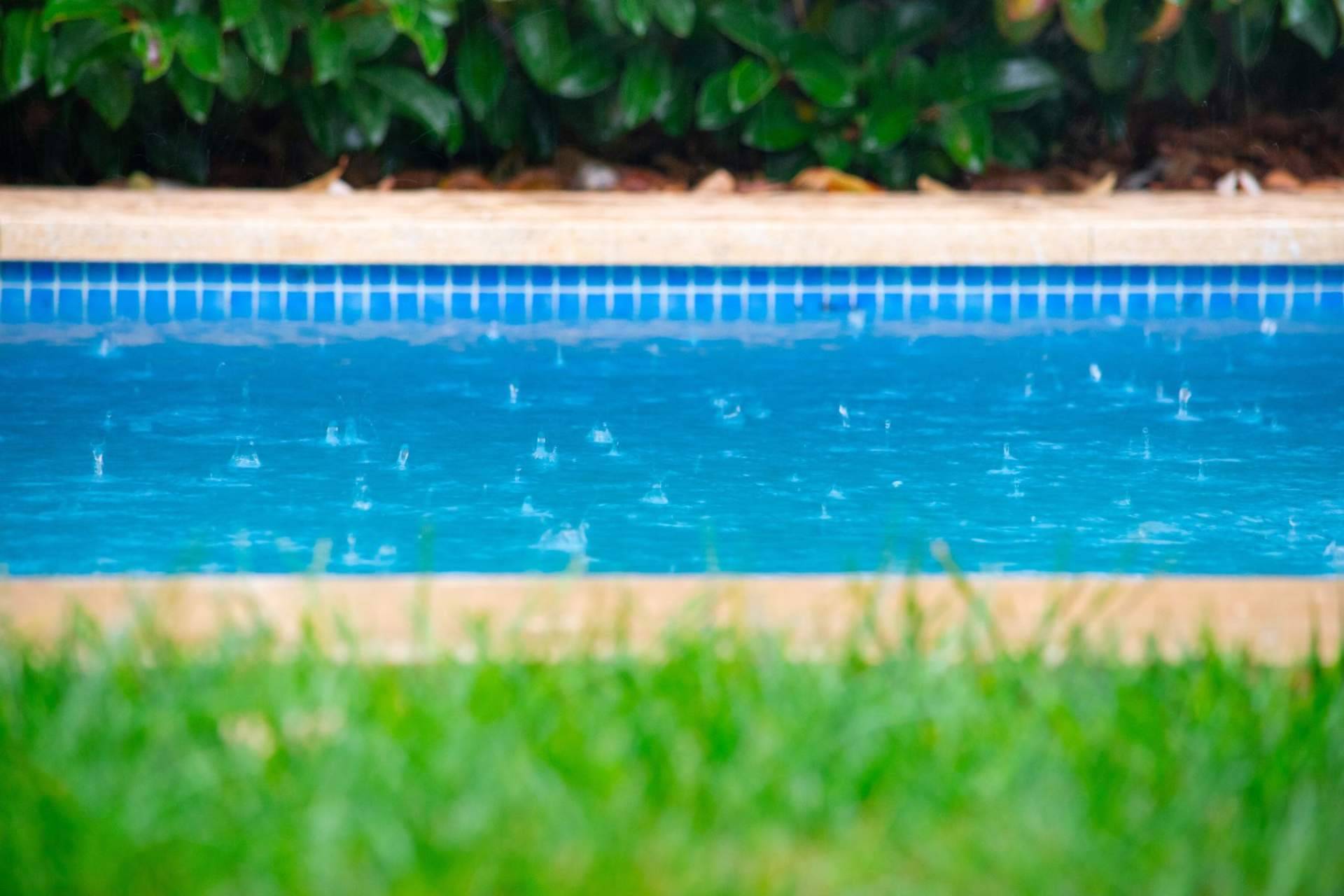 Cuáles son las ventajas de utilizar un cobertor de piscina para invierno, por Swimhome