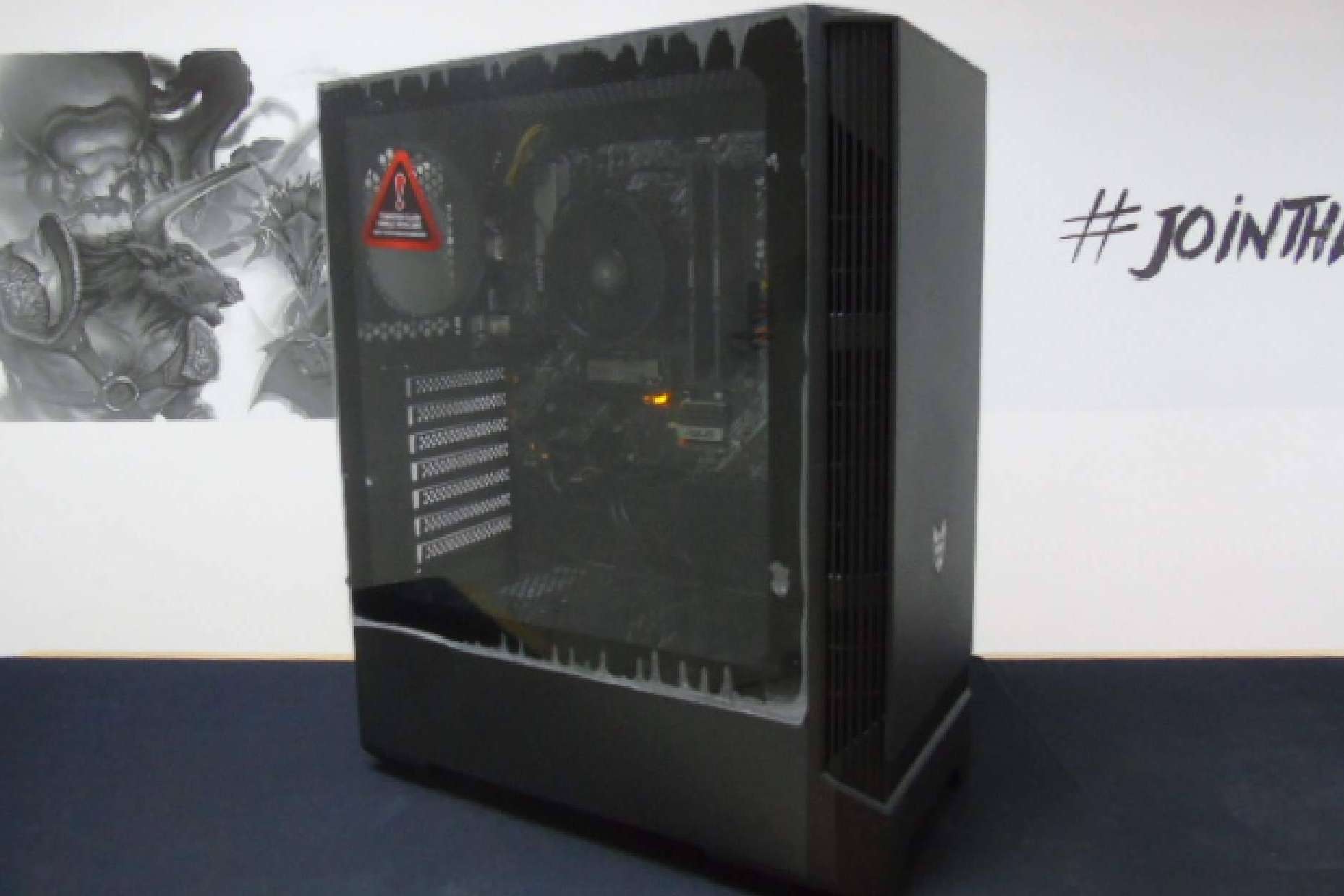 Variedad de PC para oficina con la firma PowerZone Shop