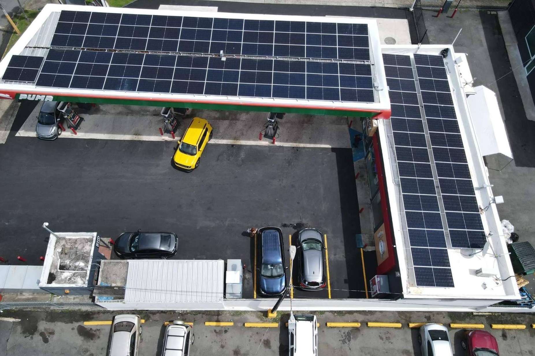reSOLient y su proyecto solar en las gasolineras Puma y Texaco