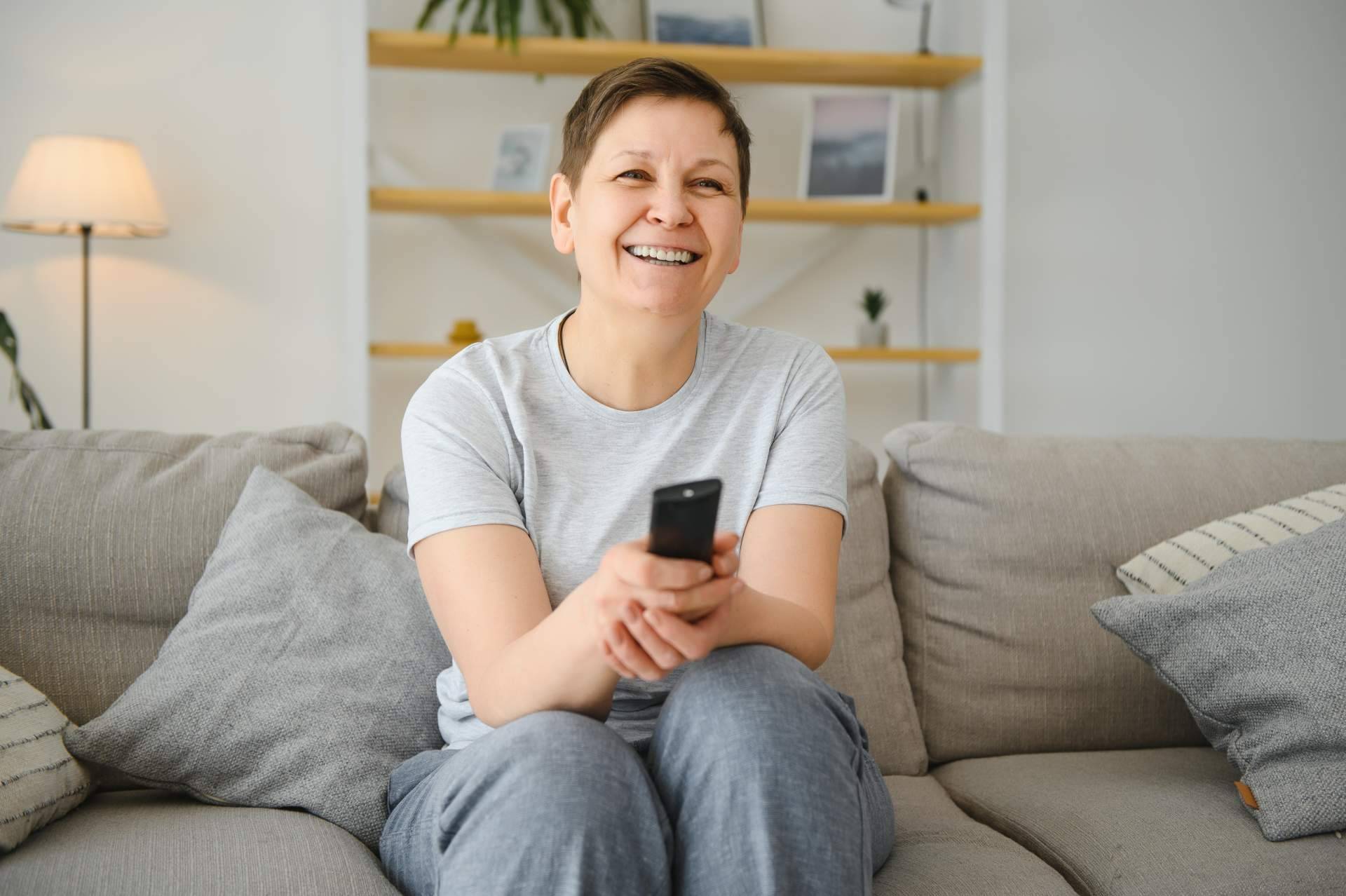Las clases de Canal Sénior, disponibles en su nueva aplicación para Smart TV