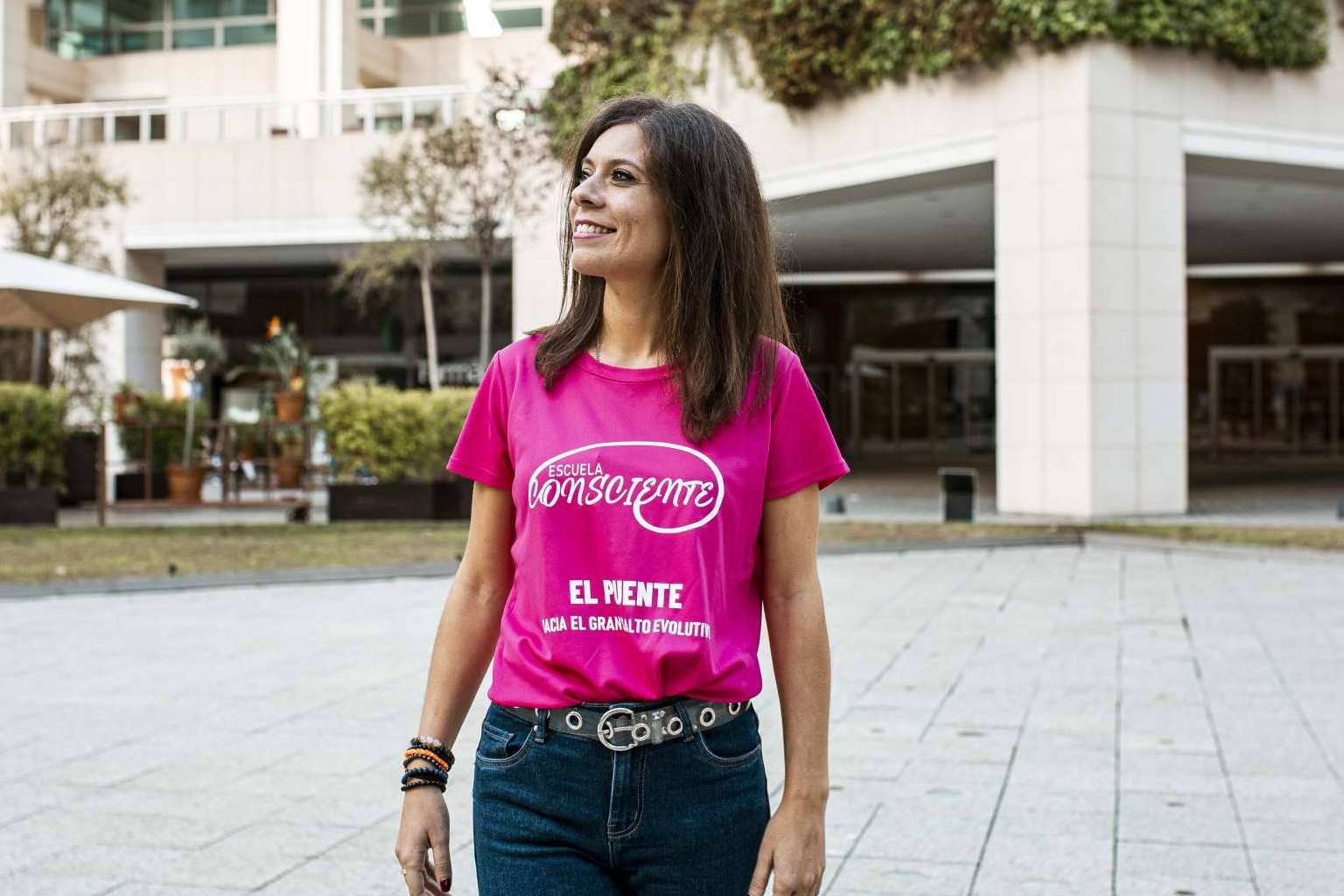 Escuela Consciente es una plataforma que se centra en crear un movimiento consciente