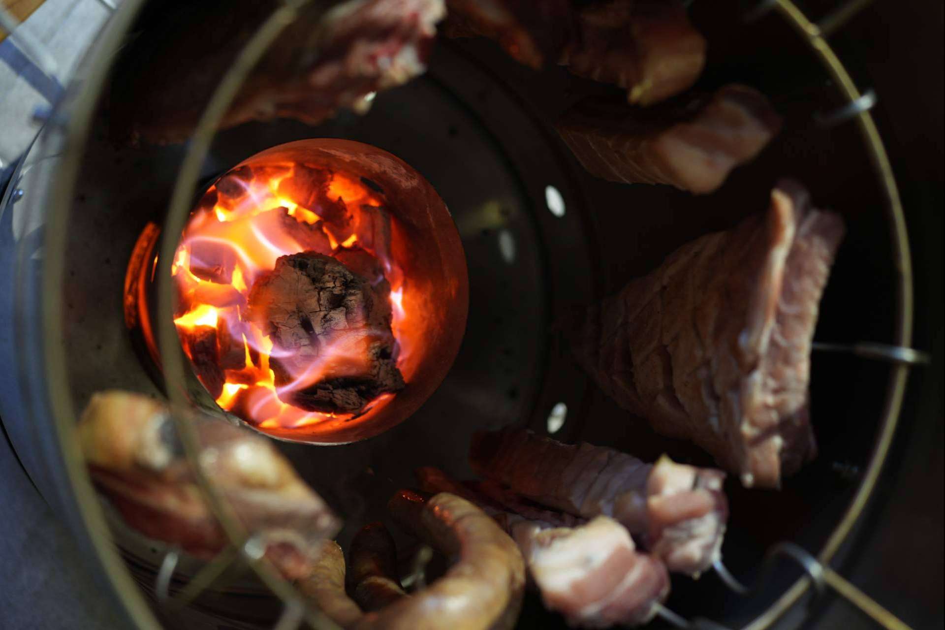Steak and Beer, diferentes opciones de barriles ahumadores y asadores para disfrutar de auténticas barbacoas