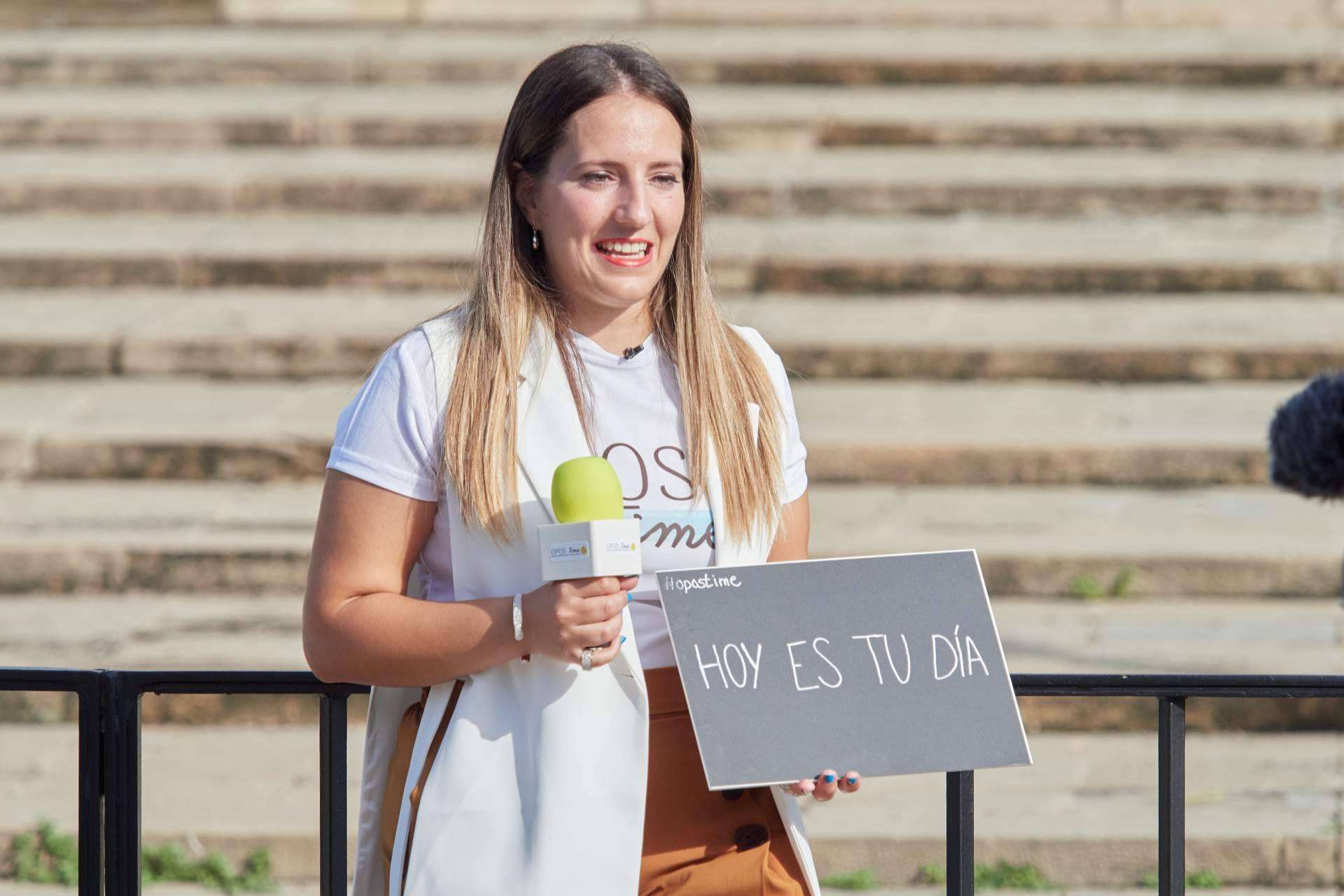 Cómo ser funcionario sin hacer examen, por OposTime