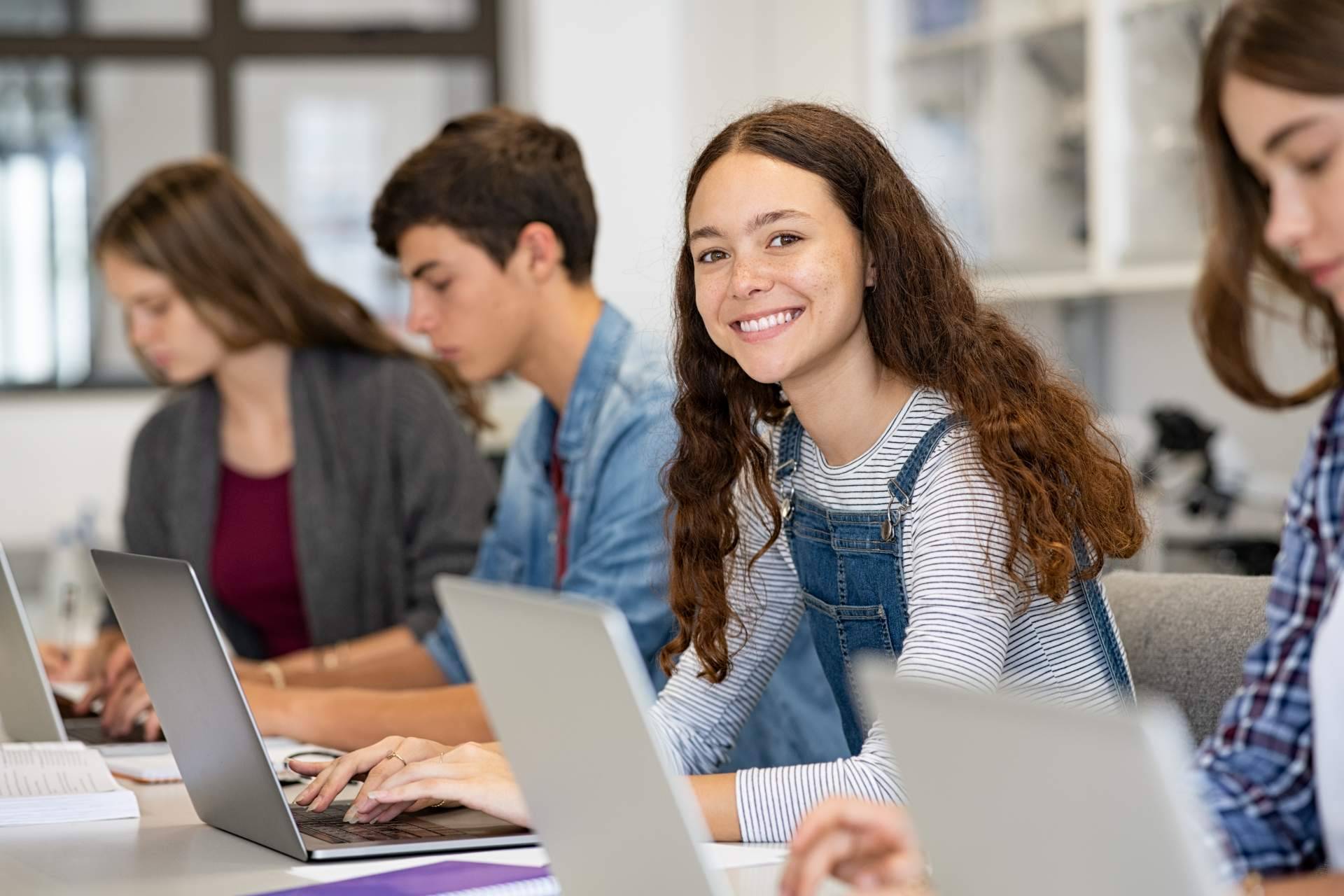 Una mejor colaboración educativa y empresarial; Becadvisor revoluciona la búsqueda de empresas para prácticas académicas