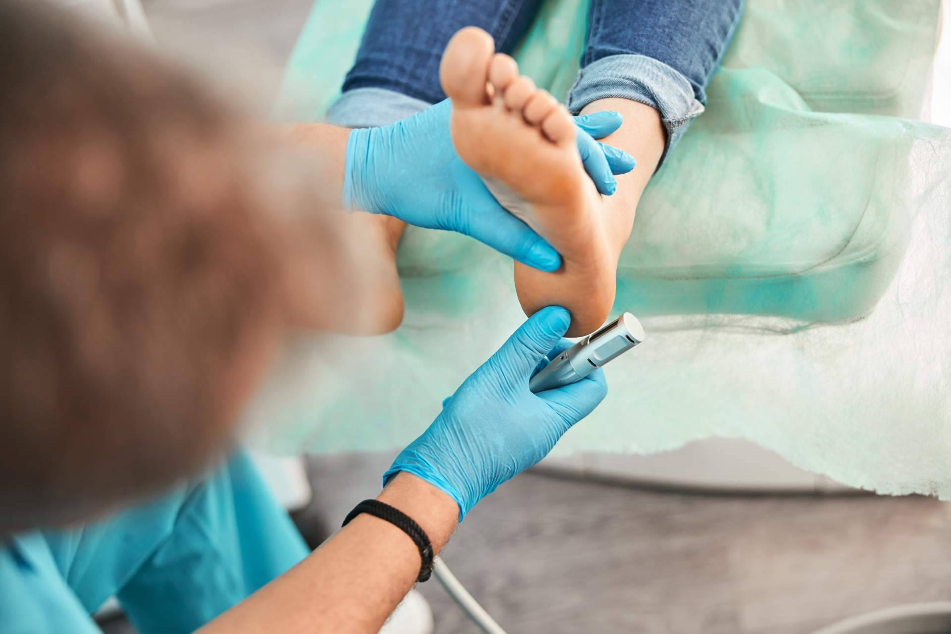 Podología en Madrid de la mano del Centro Médico El Pilar
