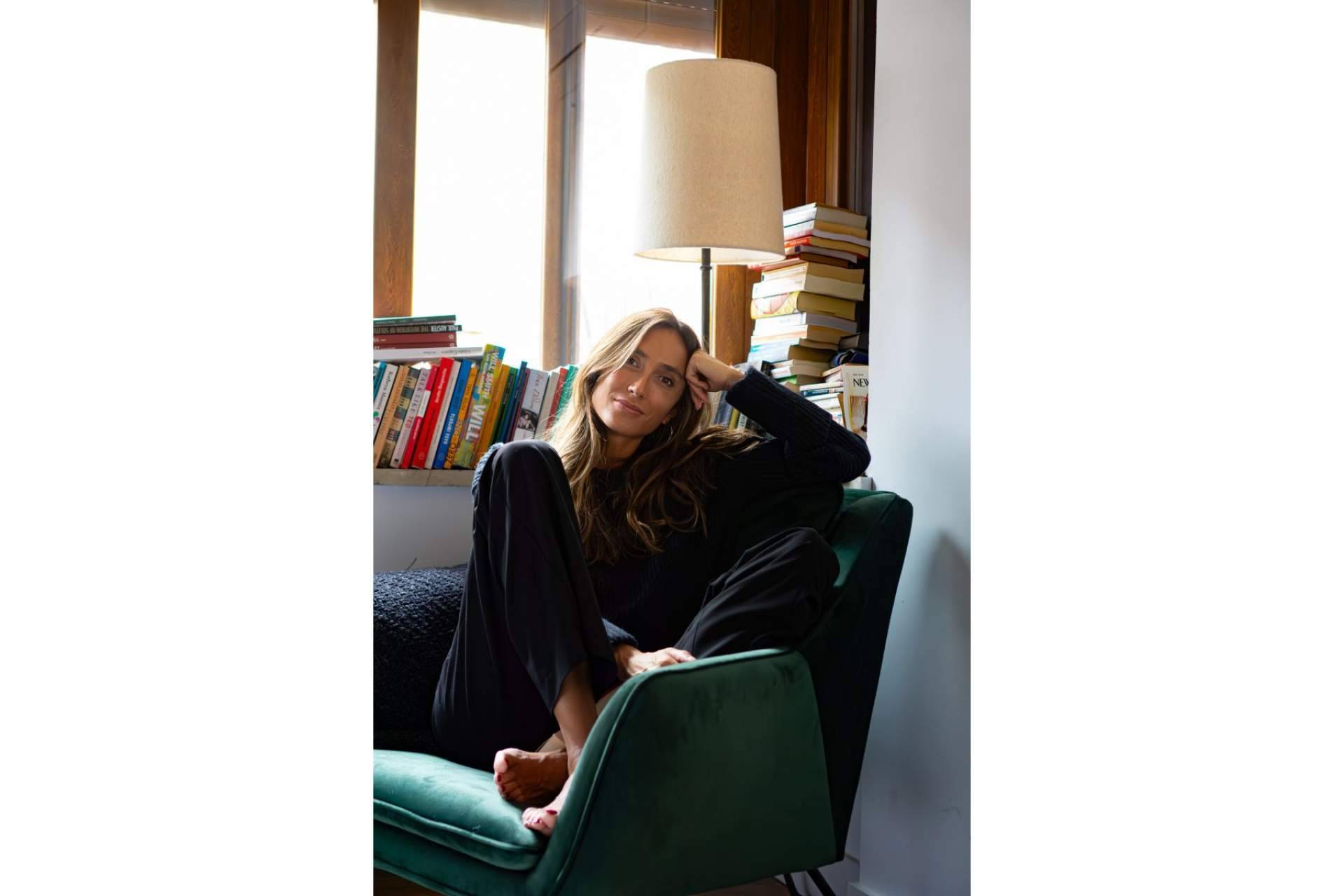 Cristina Del Castillo invita al lector a sacar y examinar con lupa lo cotidiano, con su obra 'Papá, ya sé escribir'