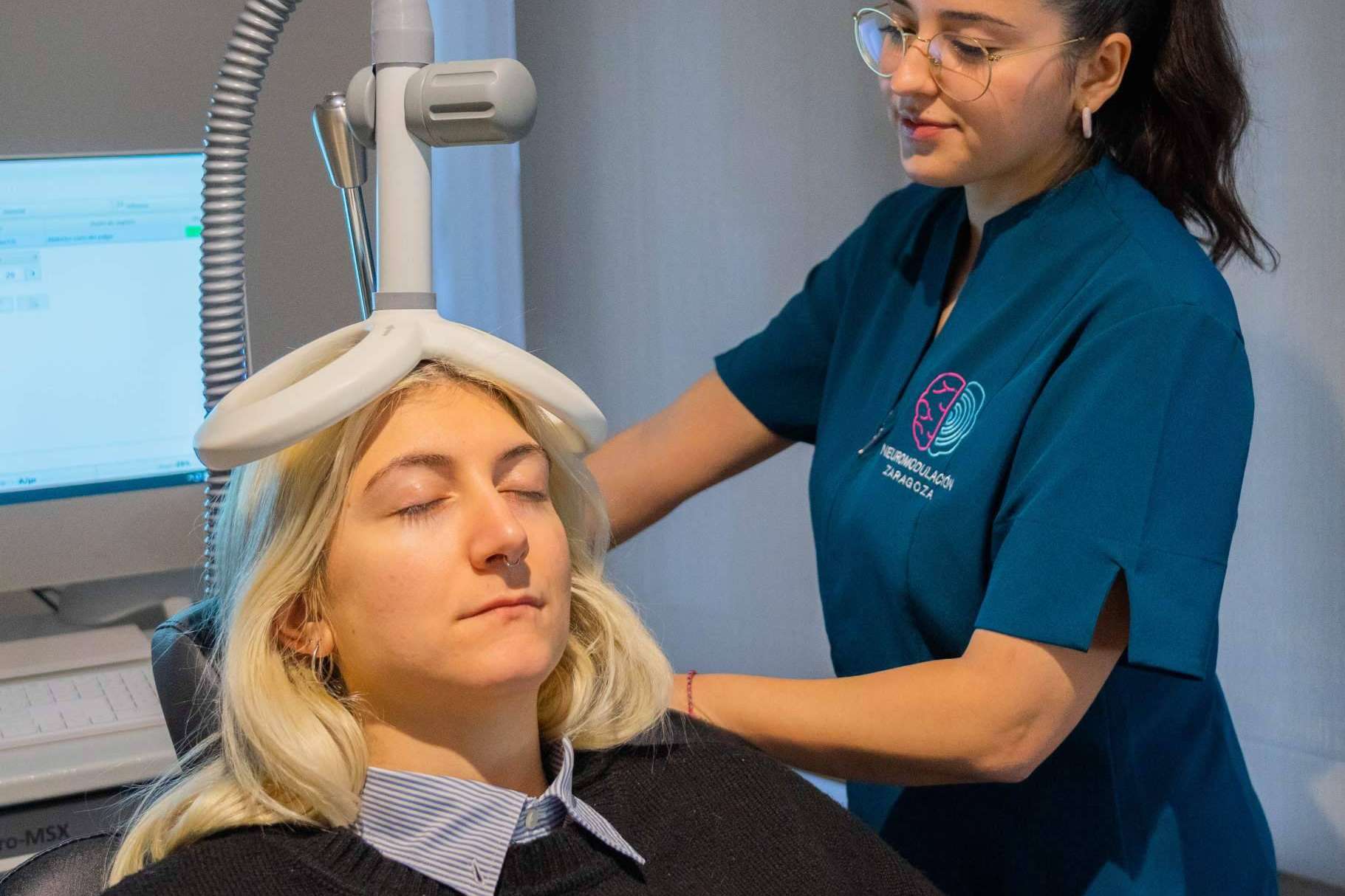 Avances en la estimulación magnética transcraneal profunda, con los profesionales de NEUROMODULACIÓN ZARAGOZA