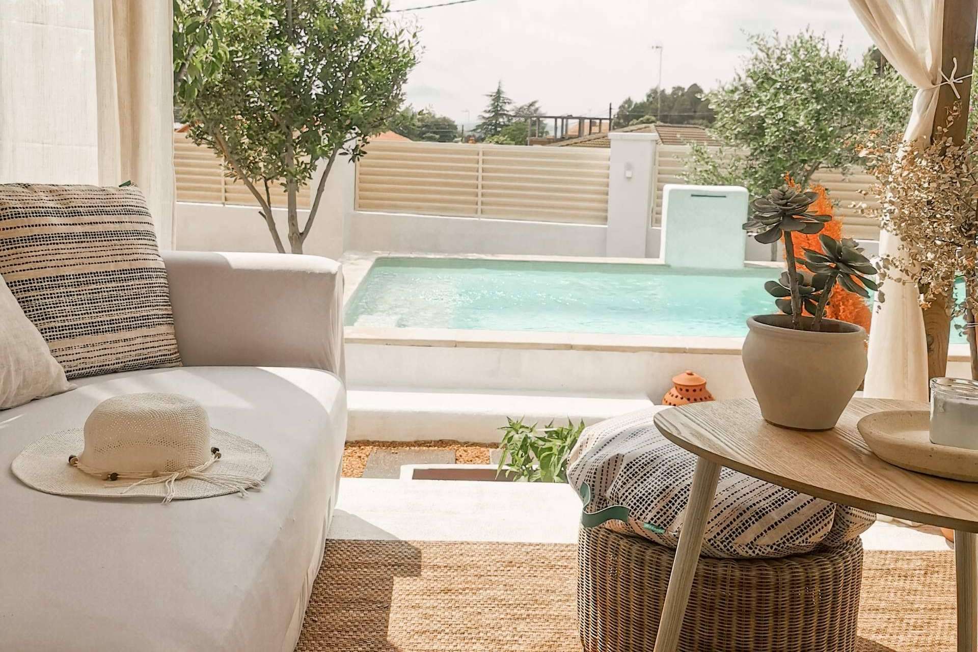 Ideas para decorar balcones pequeños, de la mano de Sokios