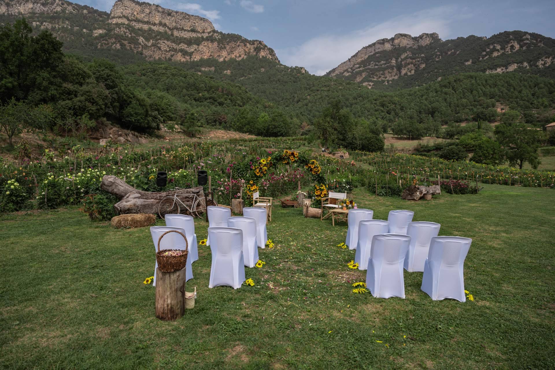 Celebrar una boda inolvidable al aire libre con Niudàlia