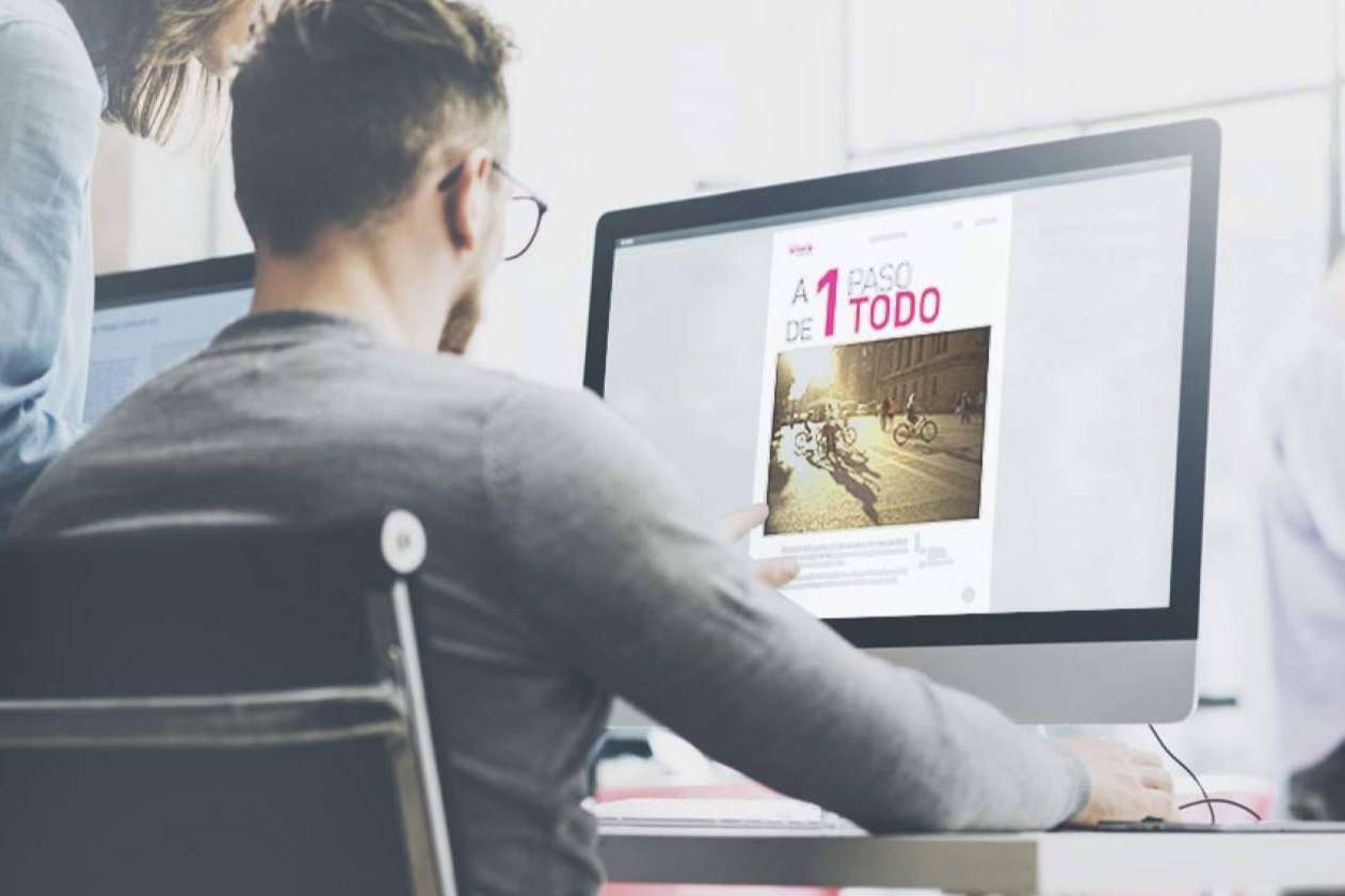 Los especialistas en la creación de publicaciones digitales interactivas de alto impacto publicitario de A2colores