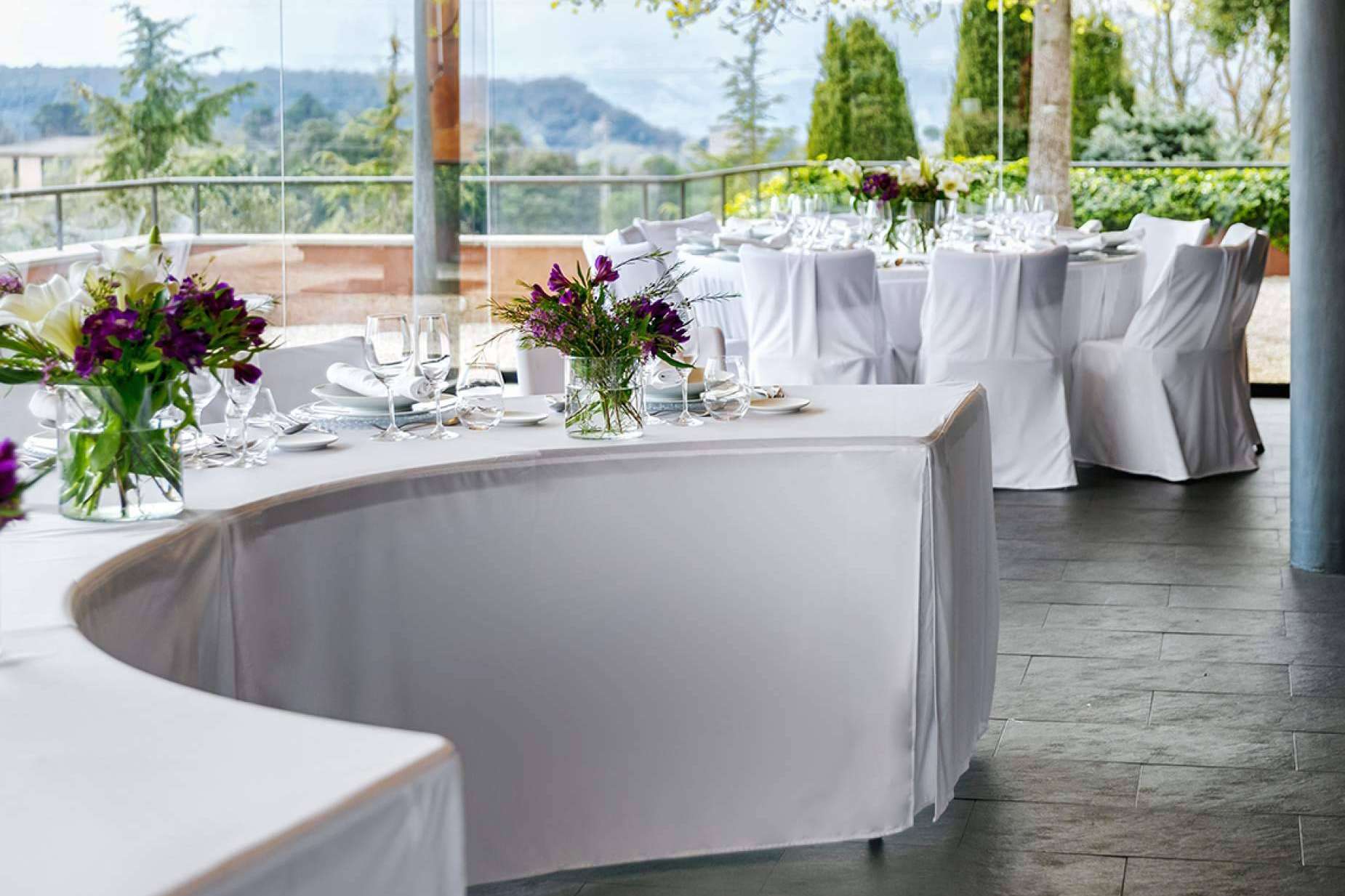 Mobiliario para eventos a medida con Real Hostelería