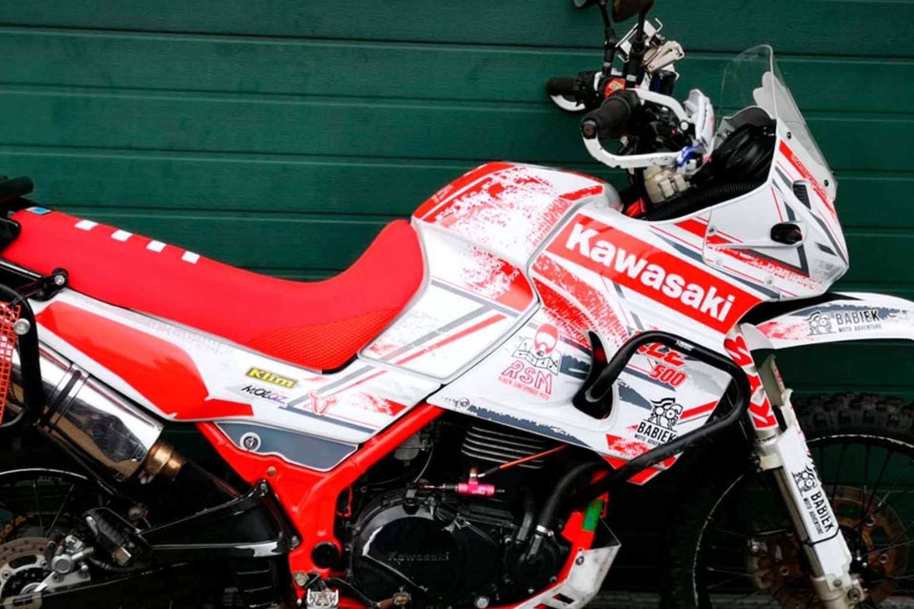 Los asientos de motos antideslizantes permiten un mayor agarre, por JM-FUNDAS