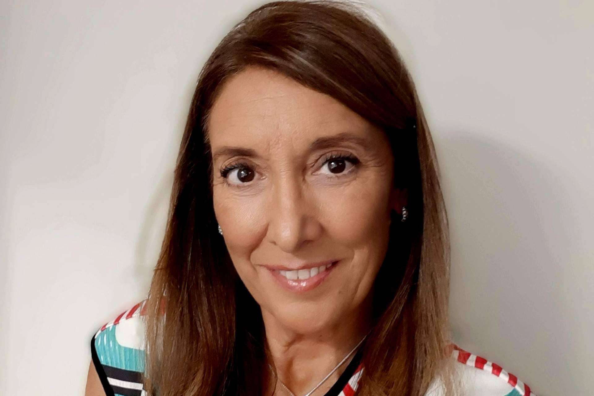 Esperanza y Alicia, expertas en consultoría estratégica de negocio 360º y fundadoras de Lanza & Alcanza